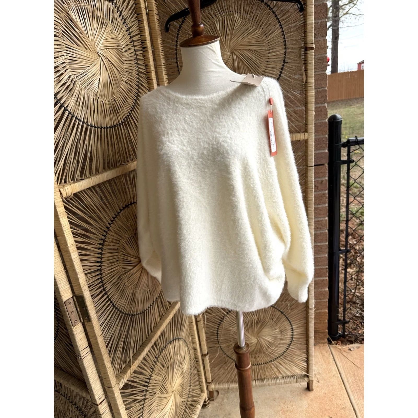 Coach ACOA Off The Shoulder White Fuzzy Sweater L Women Pullover, Cozy Eye-Lash Knit, New Size L / US 10 / IT 46 - 3 Thumbnail