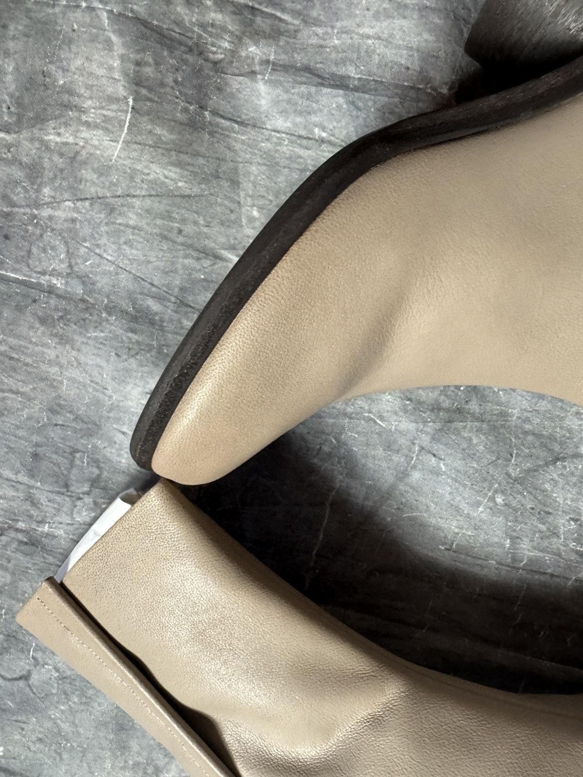 Maison Margiela Maison Margiela Tabi Ankle Boots in Dove Grey Size US 10 / EU 43 - 7 Thumbnail
