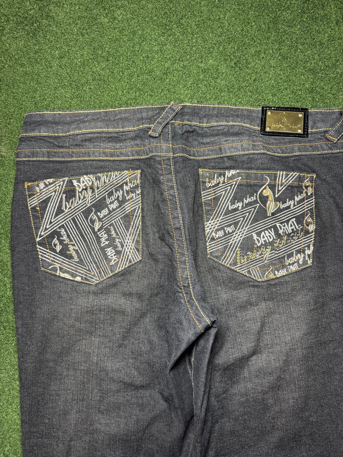 Vintage Y2K Baby Phat Low Rise Bootcut Flare 17/18 Denim Jeans Size 40" / US 18 - 2 Thumbnail