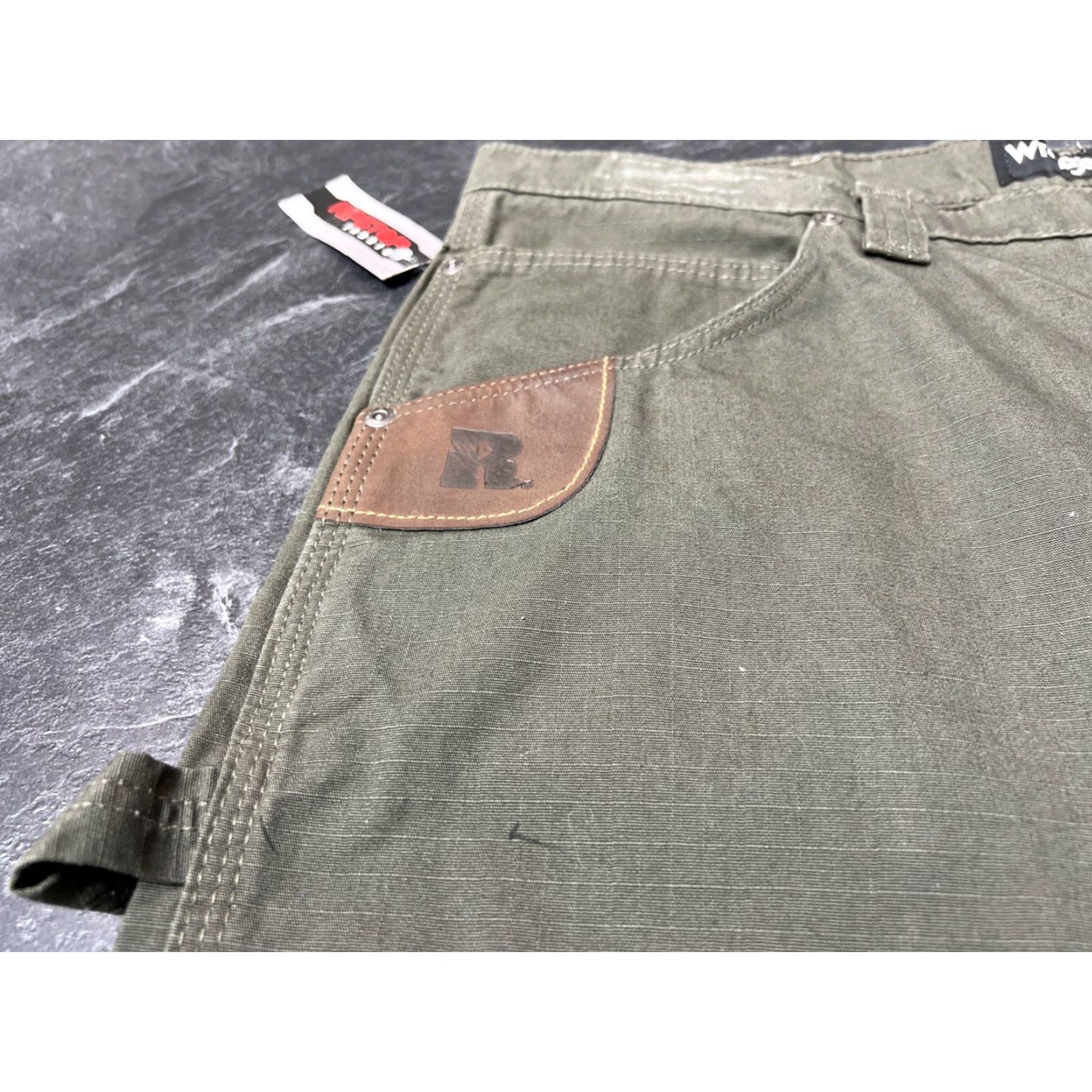 Wrangler Wrangler RIGGS Workwear Carpenter Pants Mens 38x32 Olive Green Ripstop Carpenter Wrangler RIGGS Workwear Mens 38 32 Green Size US 38 / EU 54 - 3 Thumbnail