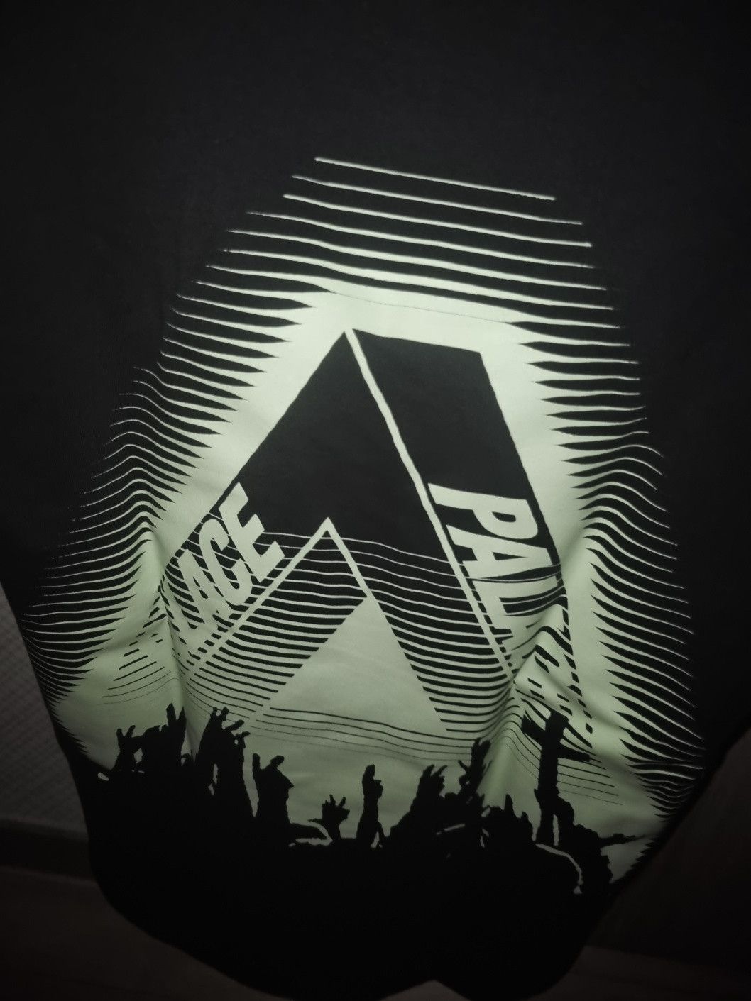 Palace Palace Tri-Cult T-Shirt Black Size US L / EU 52-54 / 3 - 3 Thumbnail
