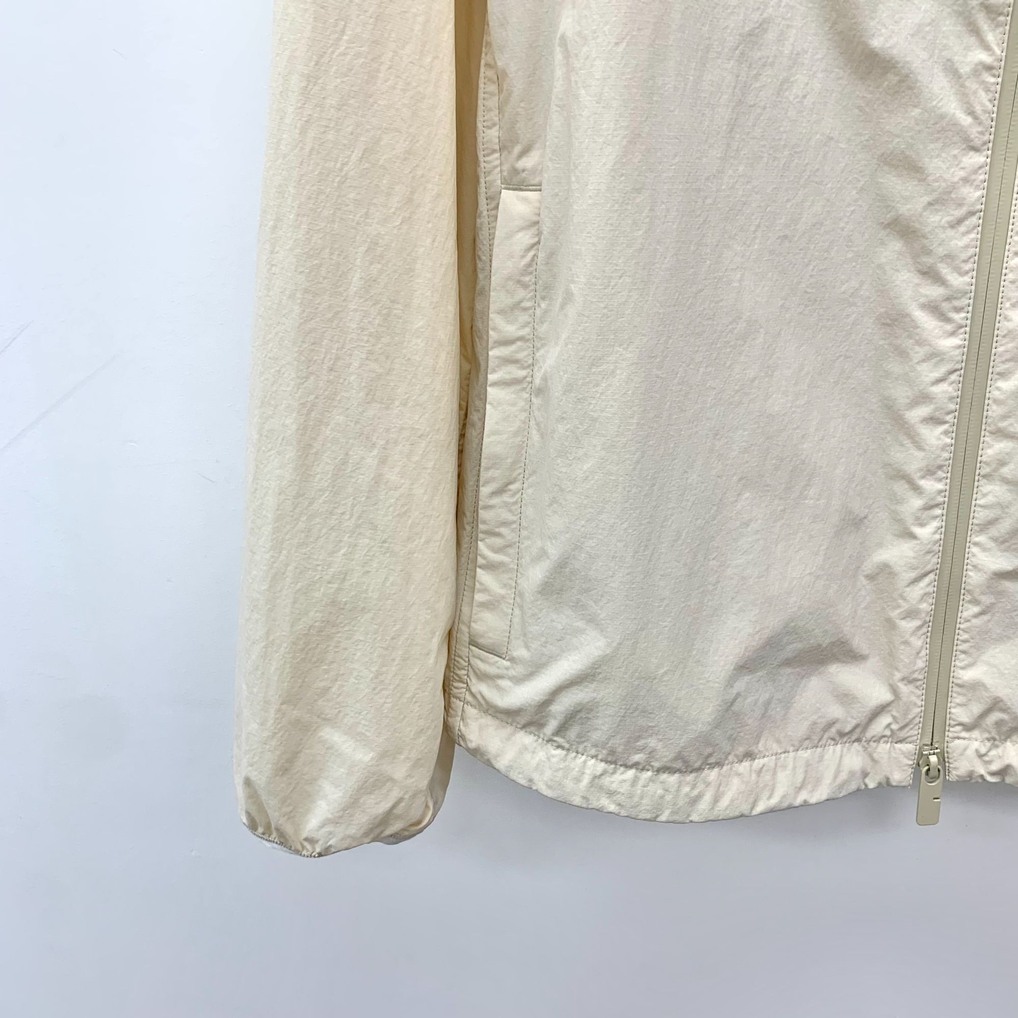 Burberry Burberry Beige Hooded Long-Sleeve Nylon Jacket With Warhorse Size S / US 4 / IT 40 - 5 Thumbnail