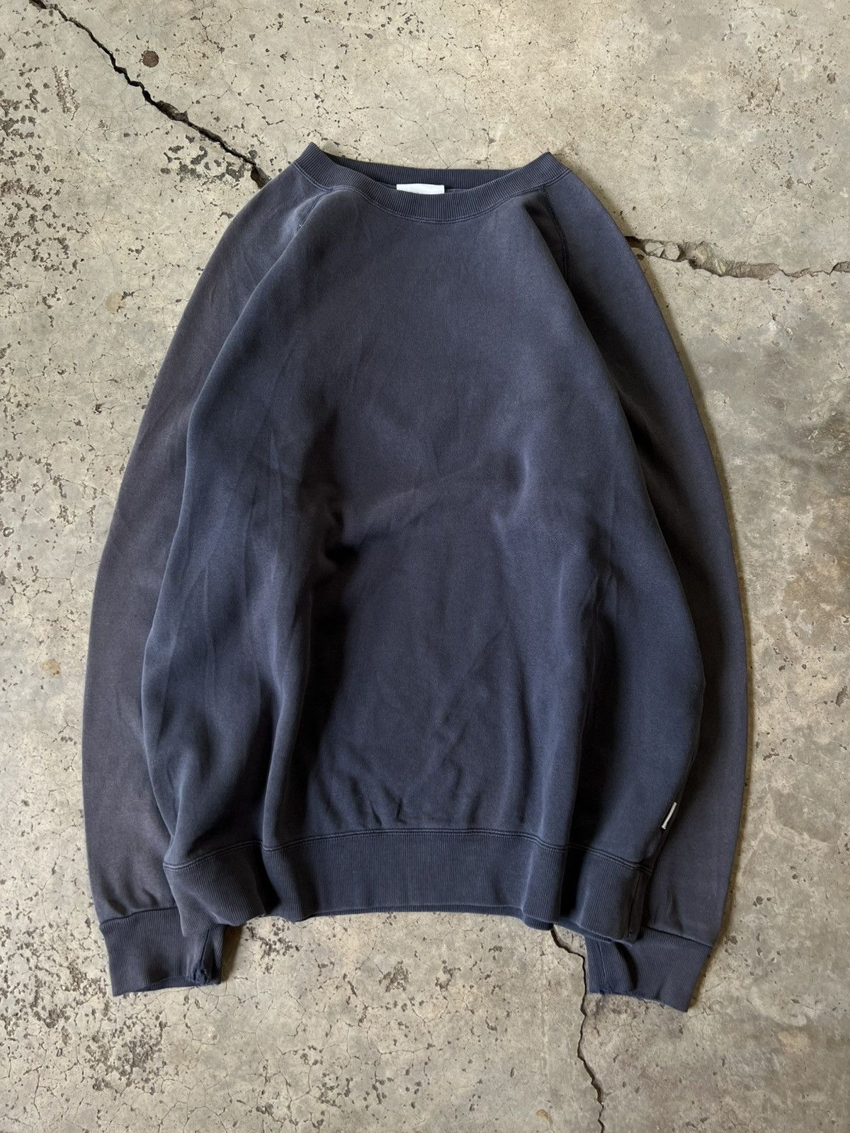 Vintage Faded Vintage 90s Discus Long Sleeve Distressed Grunge Size US XXL / EU 58 / 5 - 2 Thumbnail