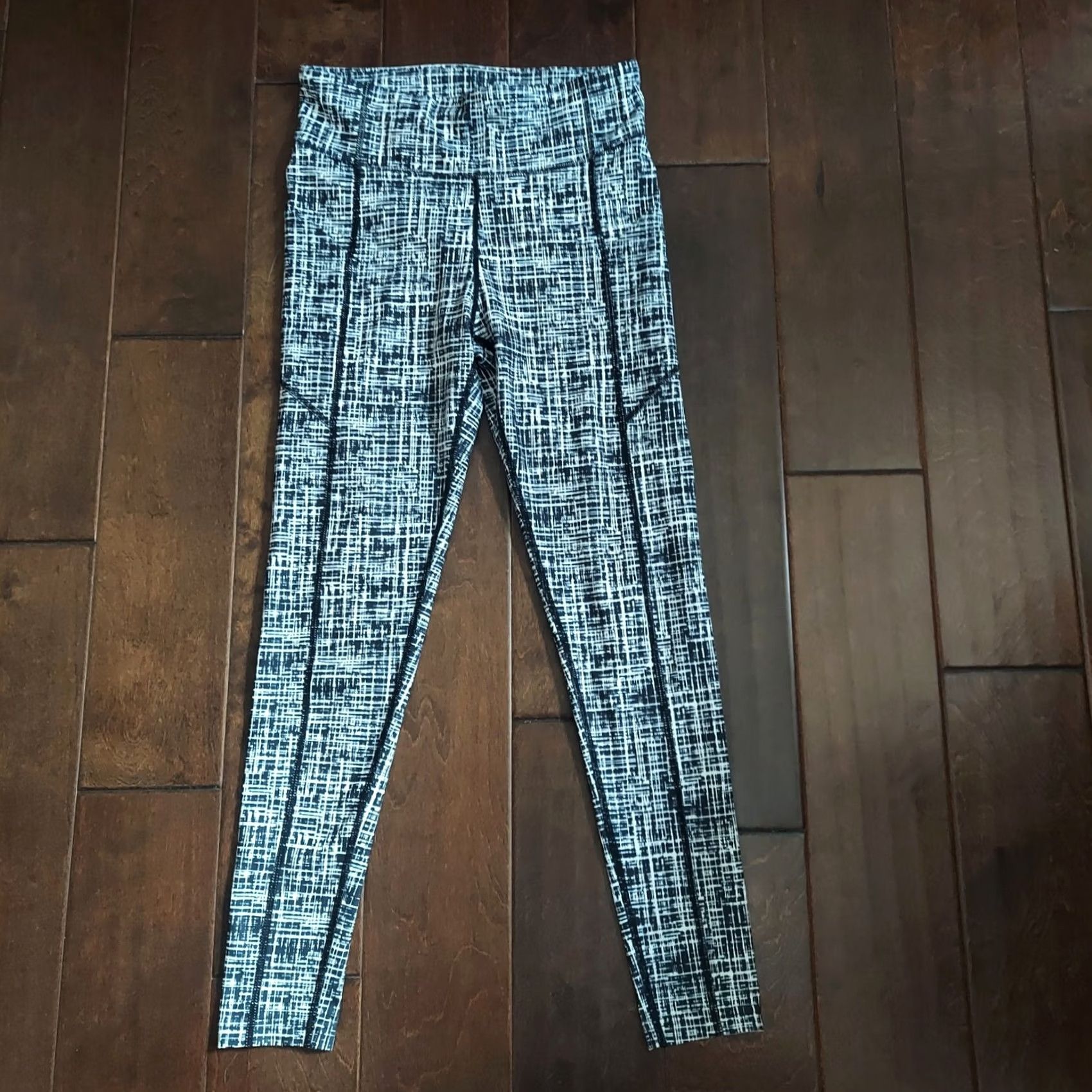 Lands' End Lands' End Women's Active High Rise Compression Leggings Black Etched XS/P Size 26" / US 2 / IT 38 - 2 Thumbnail