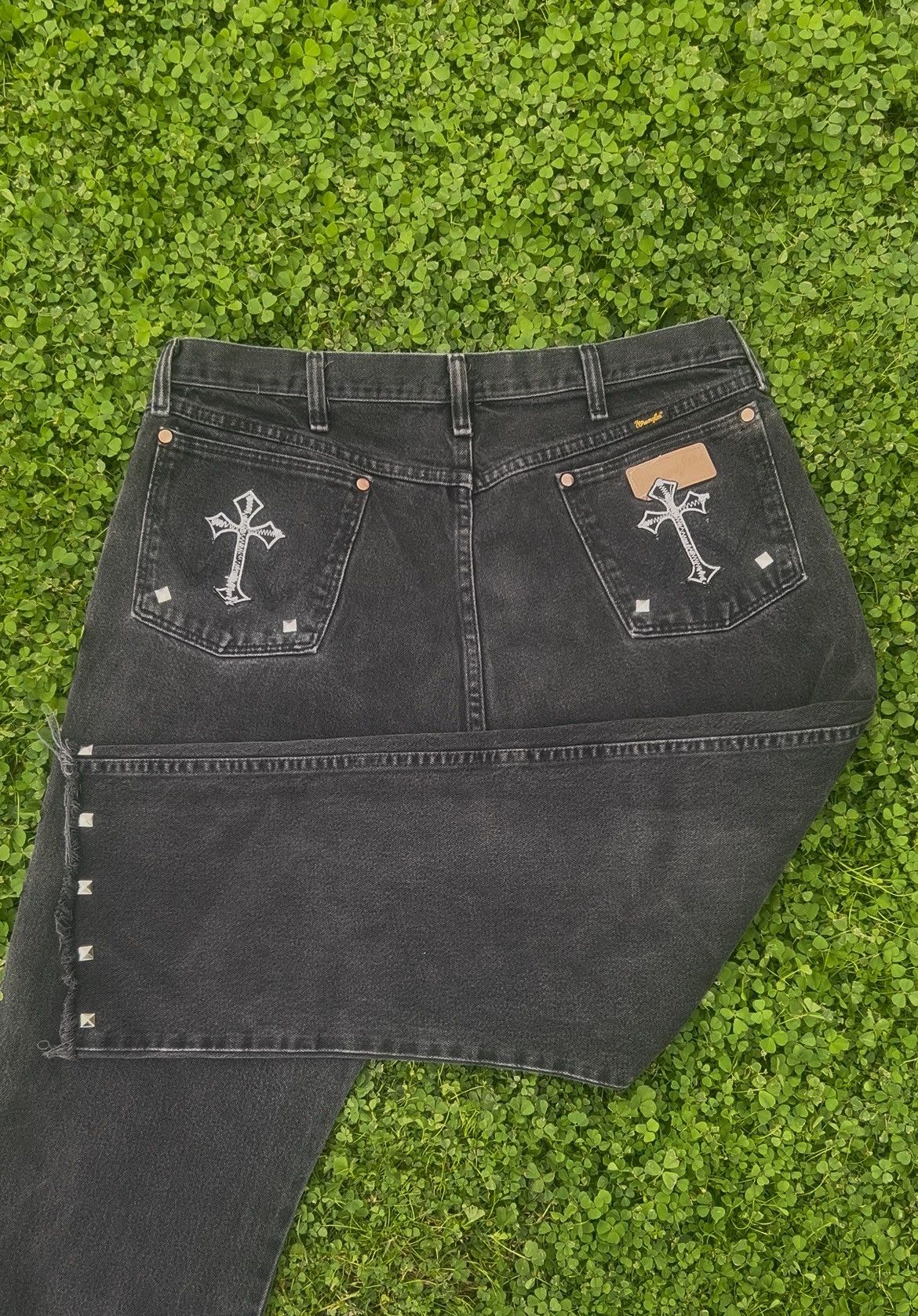 Wrangler Y2K black jeans with studs Size US 34 / EU 50 - 4 Thumbnail