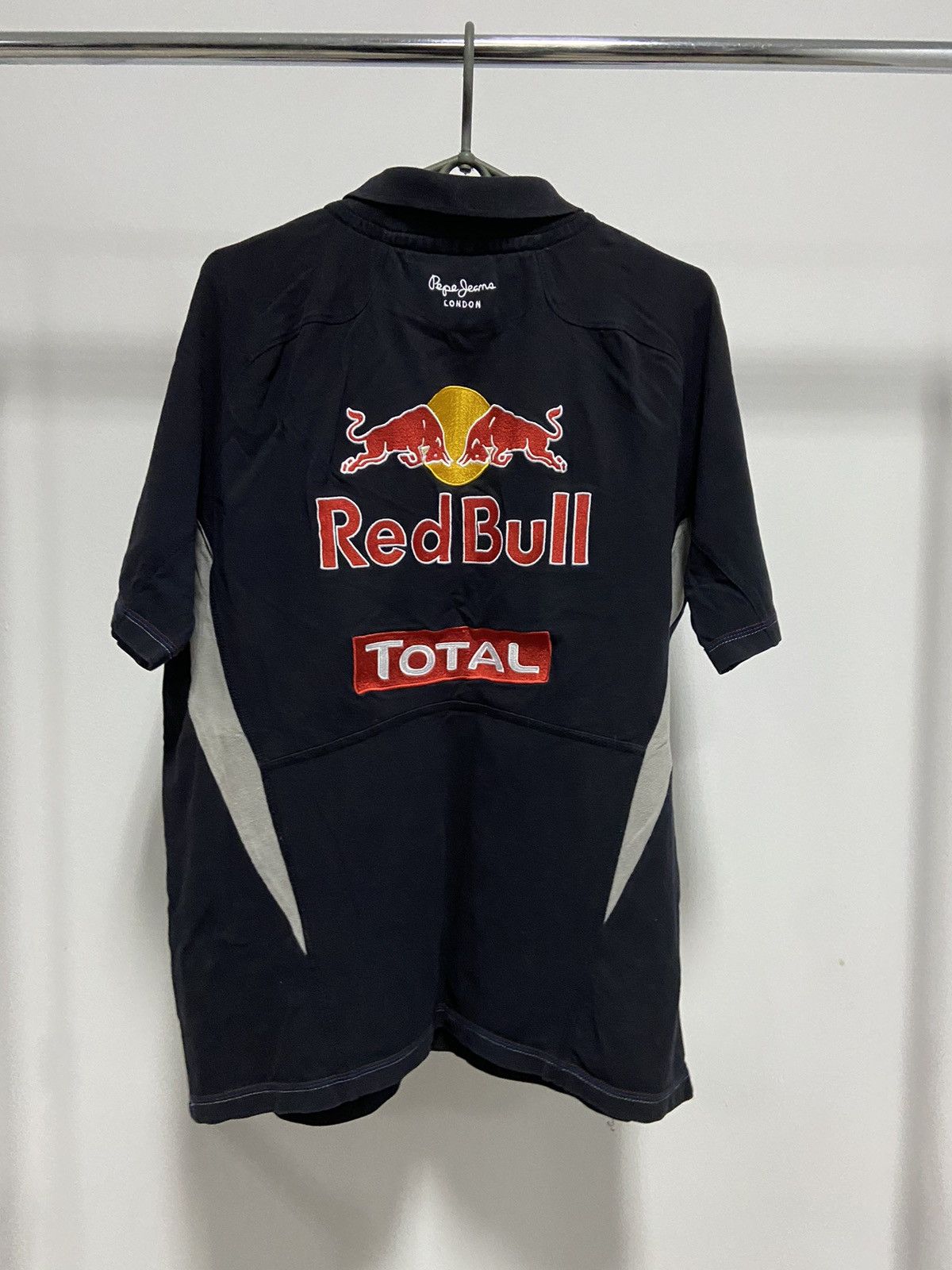 Red Bull × Vintage Red bull polo t shirt big logo racing vintage buttons Size US XL / EU 56 / 4 - 1 Thumbnail
