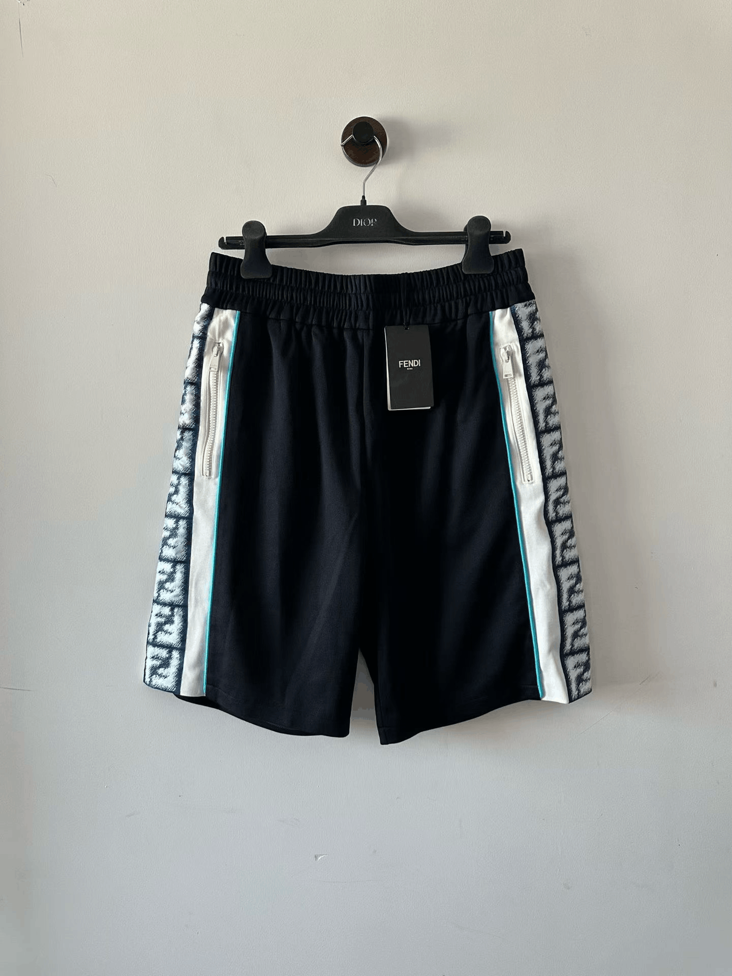 Fendi Fendi Side Monogram Shorts Size US 28 / EU 44 - 1 Thumbnail