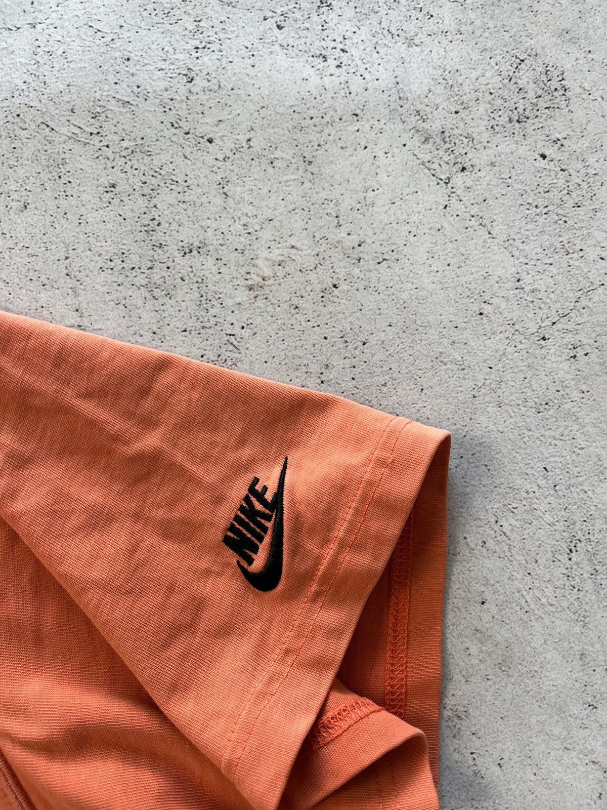 Nike NIKE TN AIR ORANGE MENS SHIRT STREET WEAR SIZEL L Size US L / EU 52-54 / 3 - 3 Thumbnail