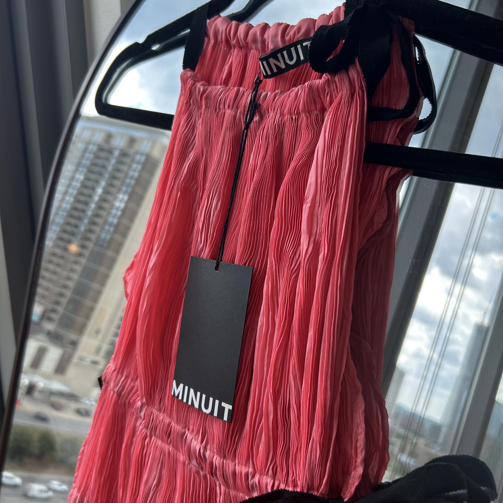Designer Chic Pink Pleated Midi Dress by MINUIT Size M / US 6-8 / IT 42-44 - 2 Thumbnail