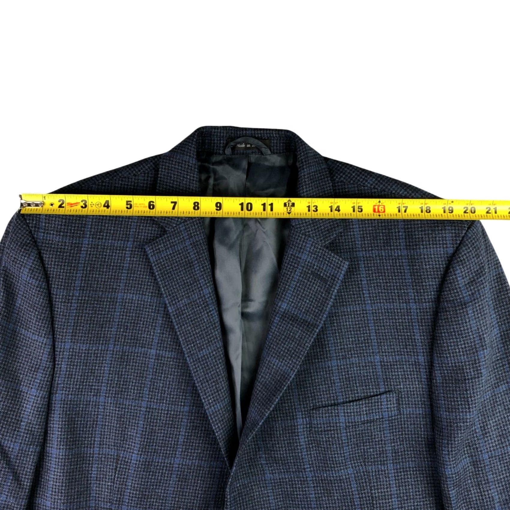 Ralph Lauren VINTAGE? No. Lauren Ralph Lauren LRL Men's Flannel Blazer Windowpane 48 Navy Blue Wool 2-Button Notch Lapel Jacket Mens Regular Pocket Inner 4-Button? Size 48R - 5 Thumbnail