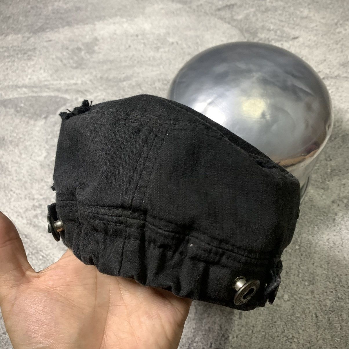 If Six Was Nine Y2K MILITARY DISTRESSED STUDDED HAT Size ONE SIZE - 8 Thumbnail