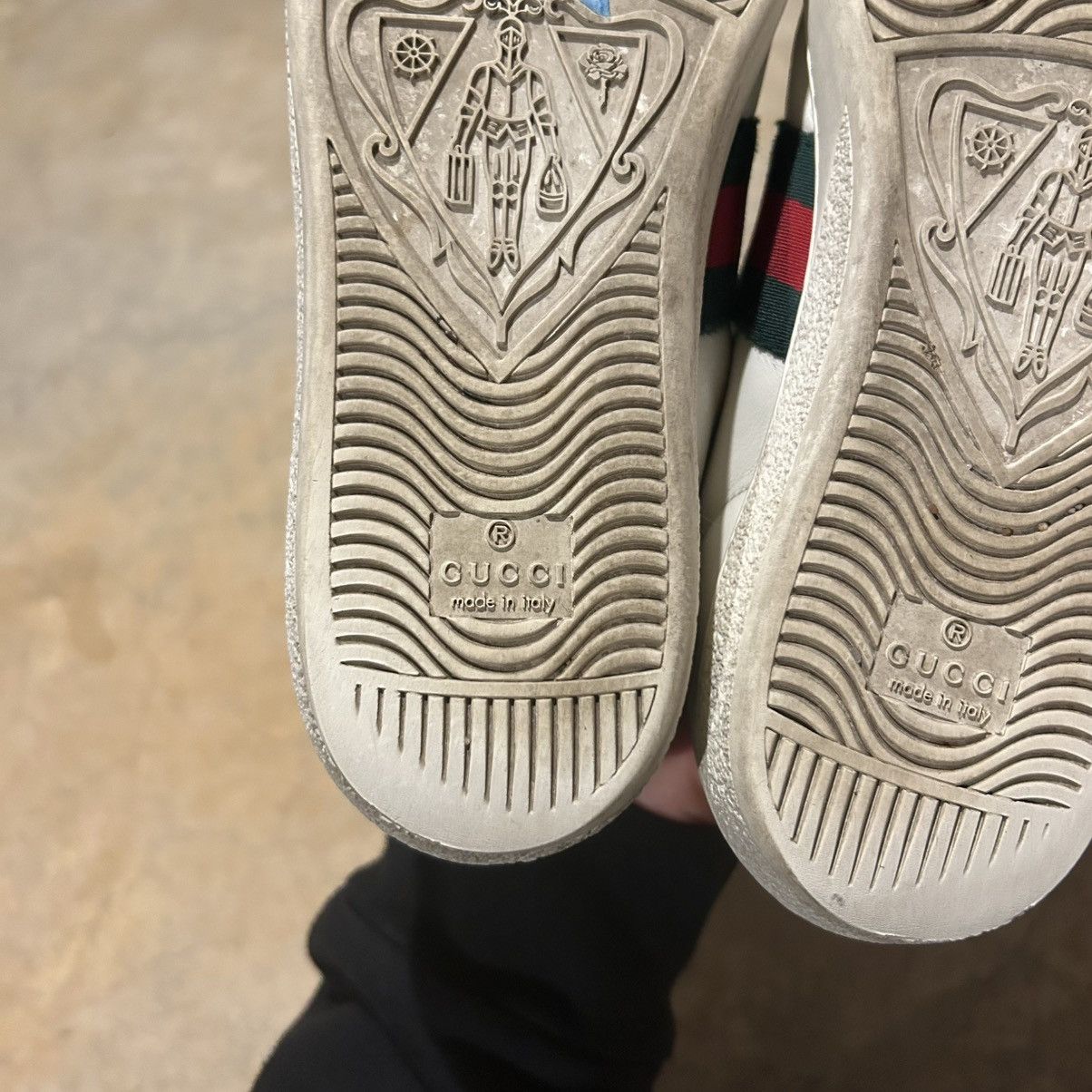 Designer × Gucci Gucci Ace Web Stripe Embroidered Bee Leather Shoes US 5 Size US 5 / EU 37 - 9 Thumbnail