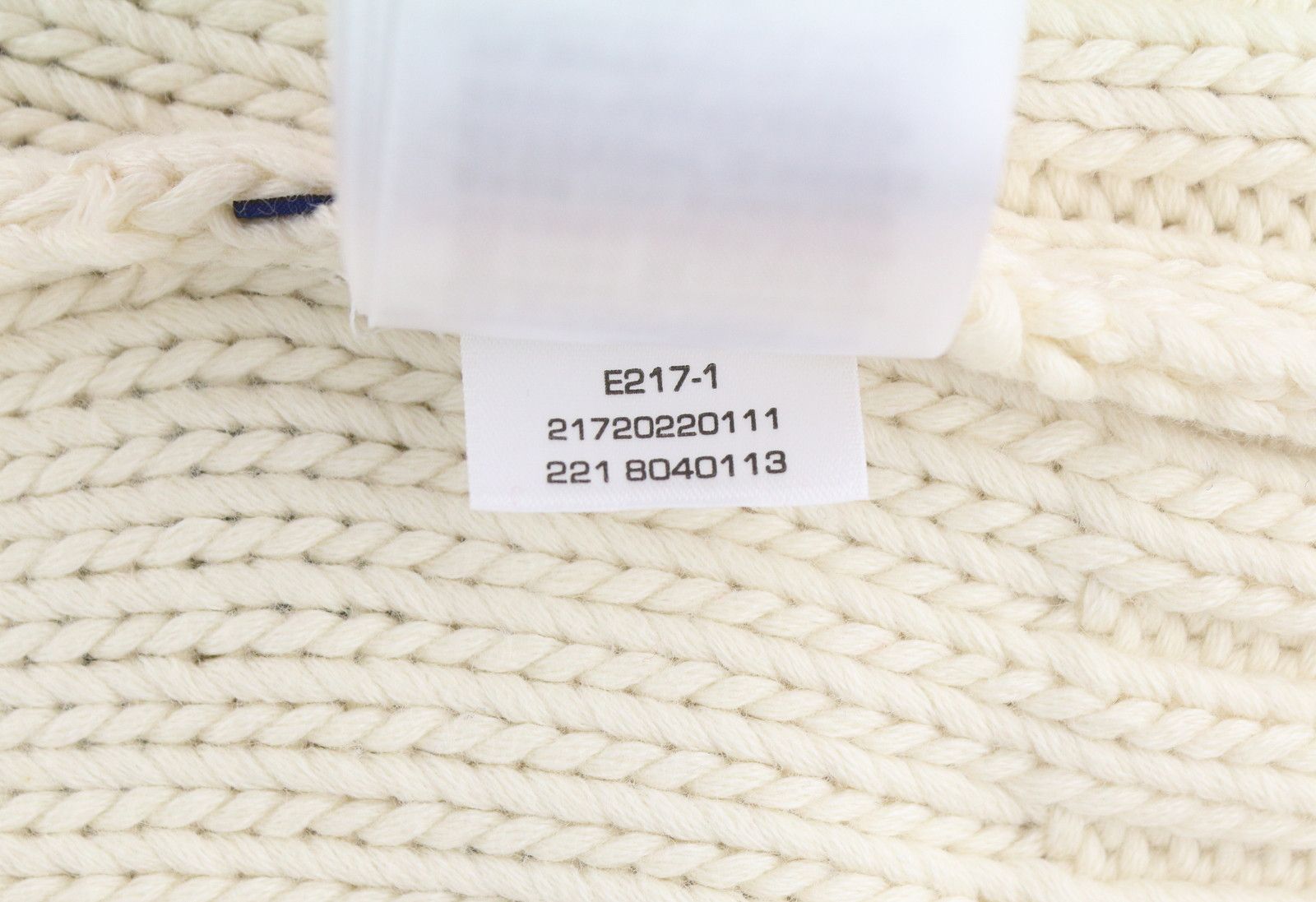 Gant CHUNKY CABLE C-NECK XL Cream Wool Blend Jumper 87317 Size US XL / EU 56 / 4 - 11 Thumbnail
