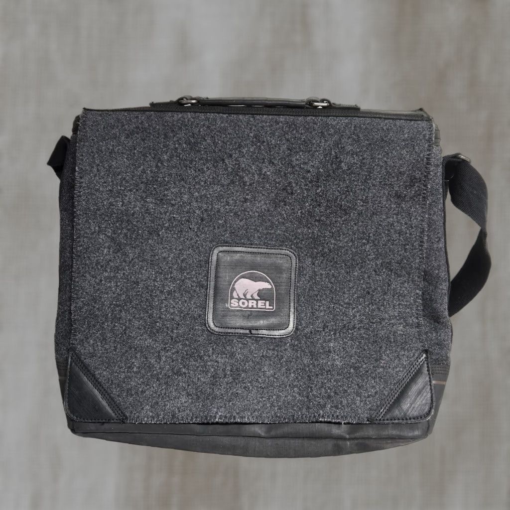 SOREL Sorel Messenger Bag Wool Gray Unisex Large Travel Luggage - Limited Edition, Water Resistant, Leather Strap Mens Womens Size ONE SIZE - 1 Thumbnail