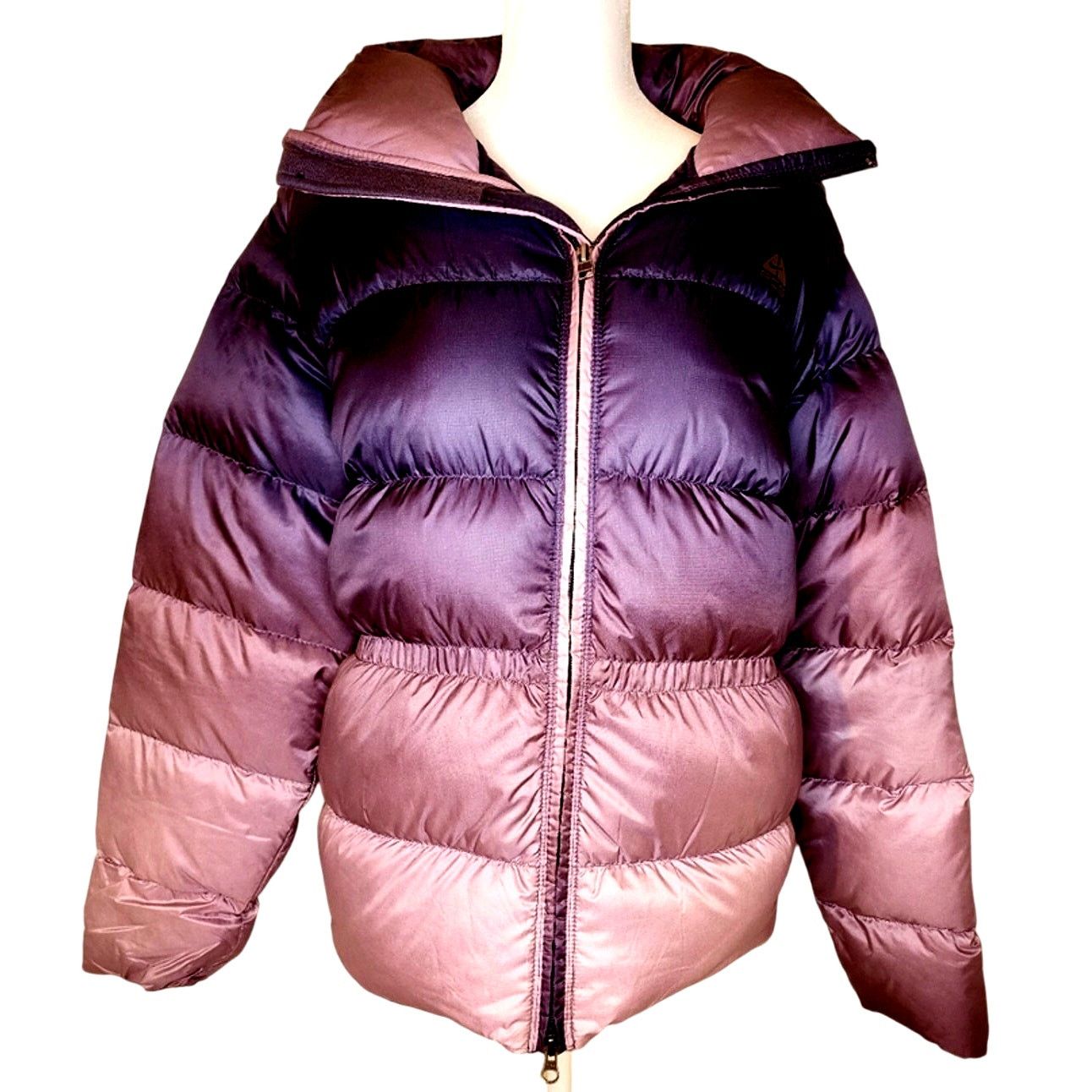 Nike ACG Women's Nike ACG out layer hooded jacket L variegated purple Size L / US 10 / IT 46 - 1 Thumbnail