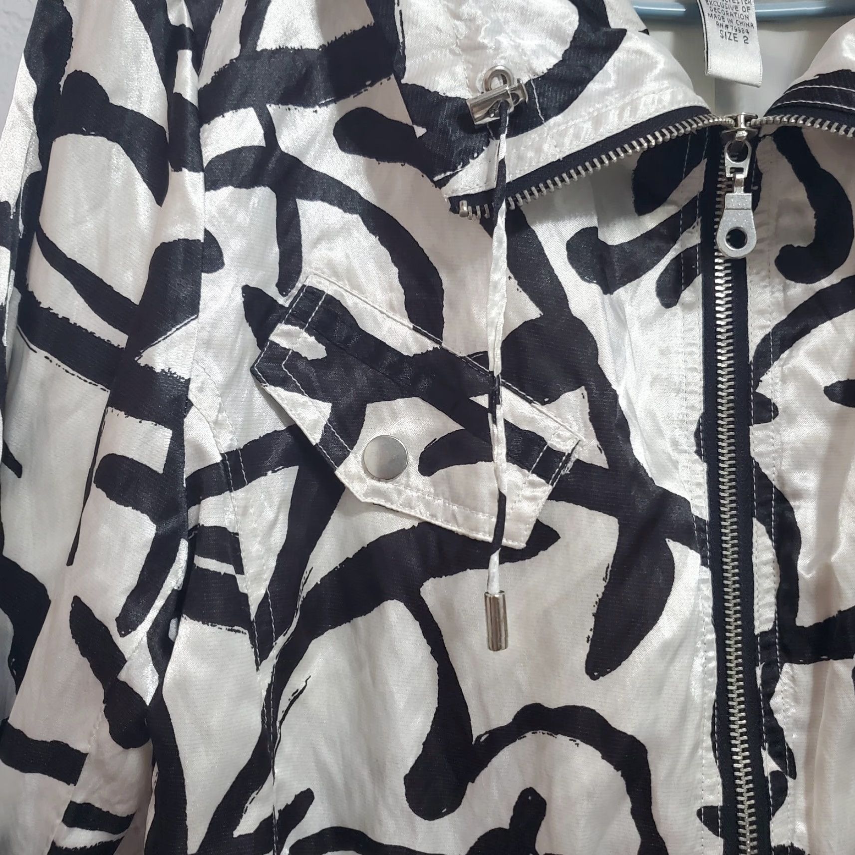 Vintage Chico's Jacket Women L White Black Abstract Print Full Zip Lightweight Artsy City 2 Large Regular Size L / US 10 / IT 46 - 5 Thumbnail