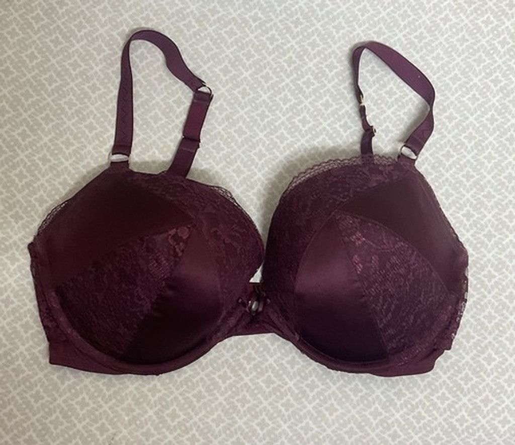 Victoria's Secret Victoria's Secret Padded Push Up Pigeonnant Bra Women 34DDD Size ONE SIZE - 7 Thumbnail