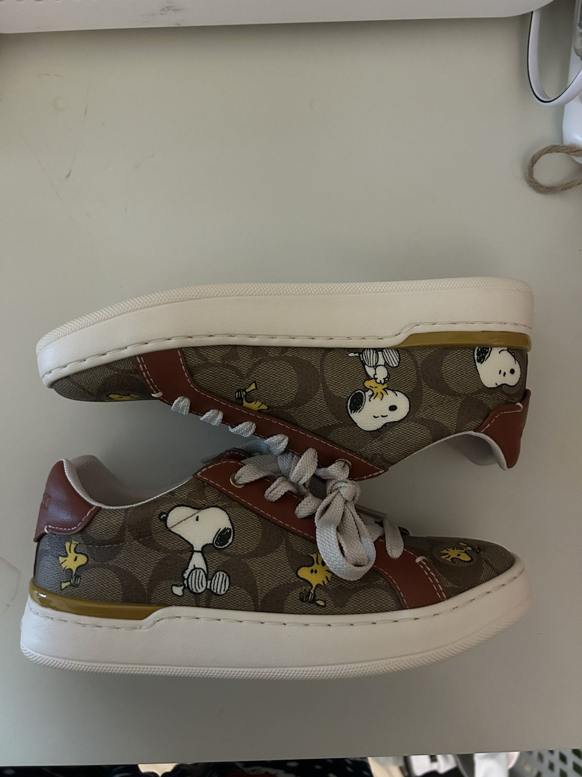 Coach Coach x Peanuts Snoopy CE860 Women’s Signature Shoe NO BOX Size US 5 / IT 35 - 2 Thumbnail