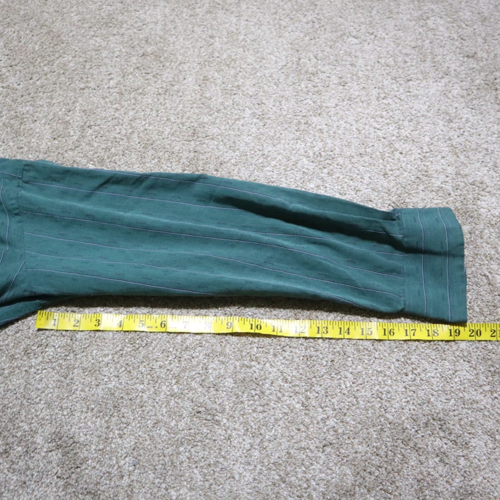 Geoffrey Beene Geoffrey Beene Shirt Men 16.5 Green Long Sleeve Button-Up Adult Regular Size 16.5 Men Green Classic Button-Up Shirt Size 46R - 7 Thumbnail