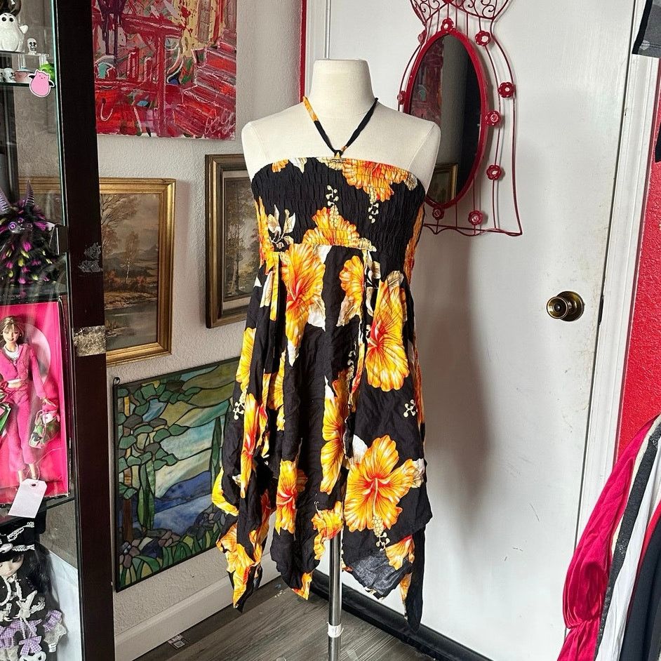 Other no brand yellow black halter hawaiian flower top / dress Size M / US 6-8 / IT 42-44 - 1 Thumbnail