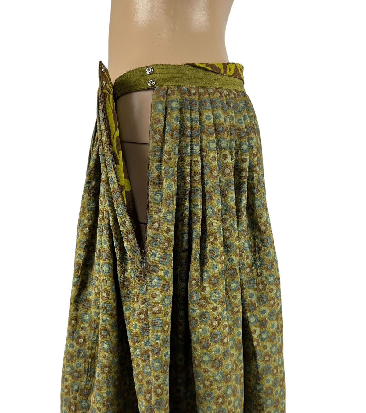 Other Sabyasachi Pleated Silk Cotton Skirt Knee Length size 10 Size 28" / US 6 / IT 42 - 9 Thumbnail