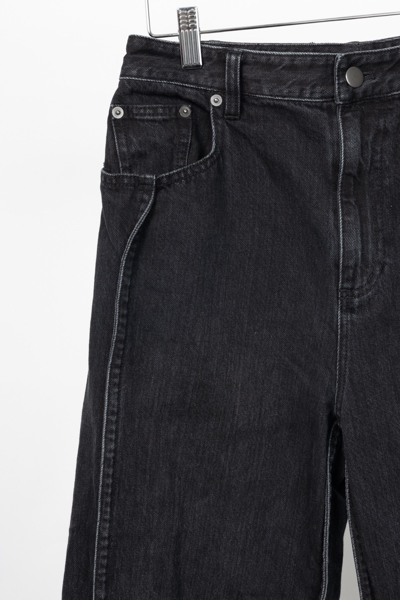 Tibi Tibi SS24 Vintage Black Denim Barrel Shorter Tuck Jeans Size 25" / US 0 / IT 36 - 4 Thumbnail