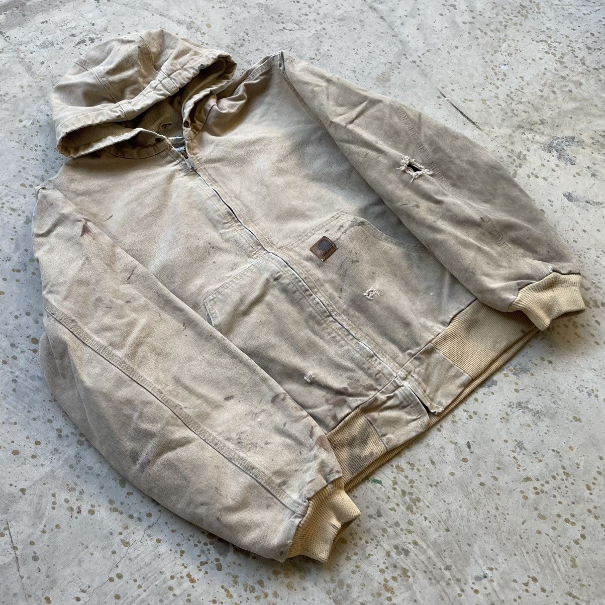 Carhartt × Vintage Vintage brown Carhartt active duck hooded jacket Size US L / EU 52-54 / 3 - 1 Thumbnail