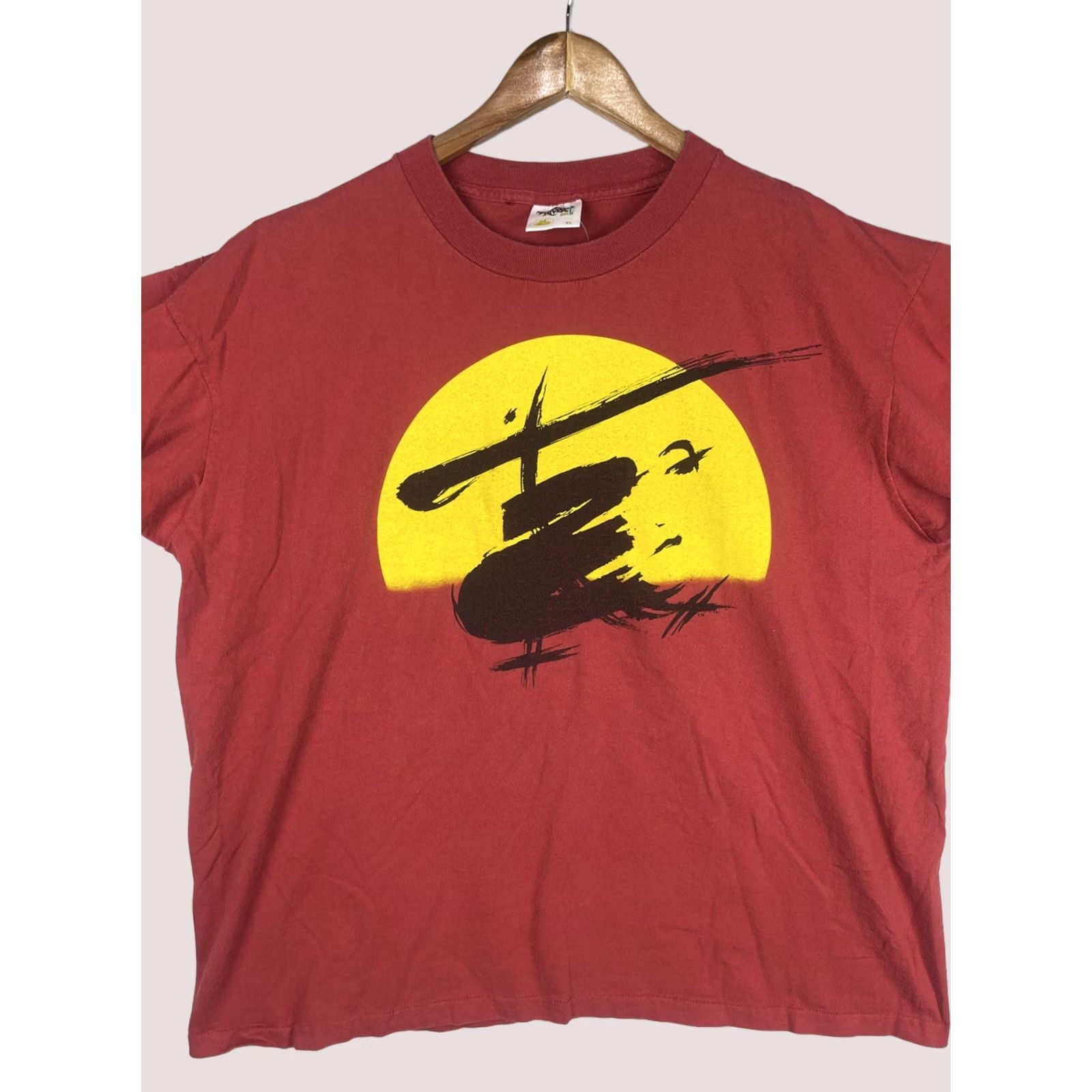 Vintage Vintage Miss Saigon Shirt Mens XL Red Broadway Musical Tennessee River Tee 80s Size US XL / EU 56 / 4 - 1 Thumbnail
