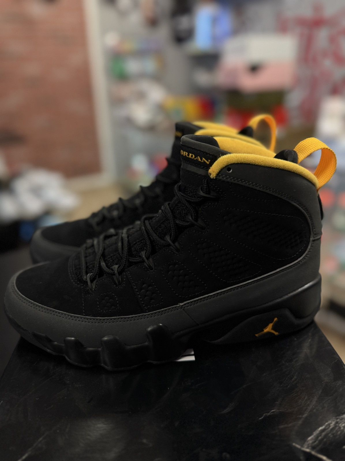 Nike Jordan 9 Dark Charcoal University Gold Size 8 🧼 Size US 8 / EU 41 - 2 Thumbnail