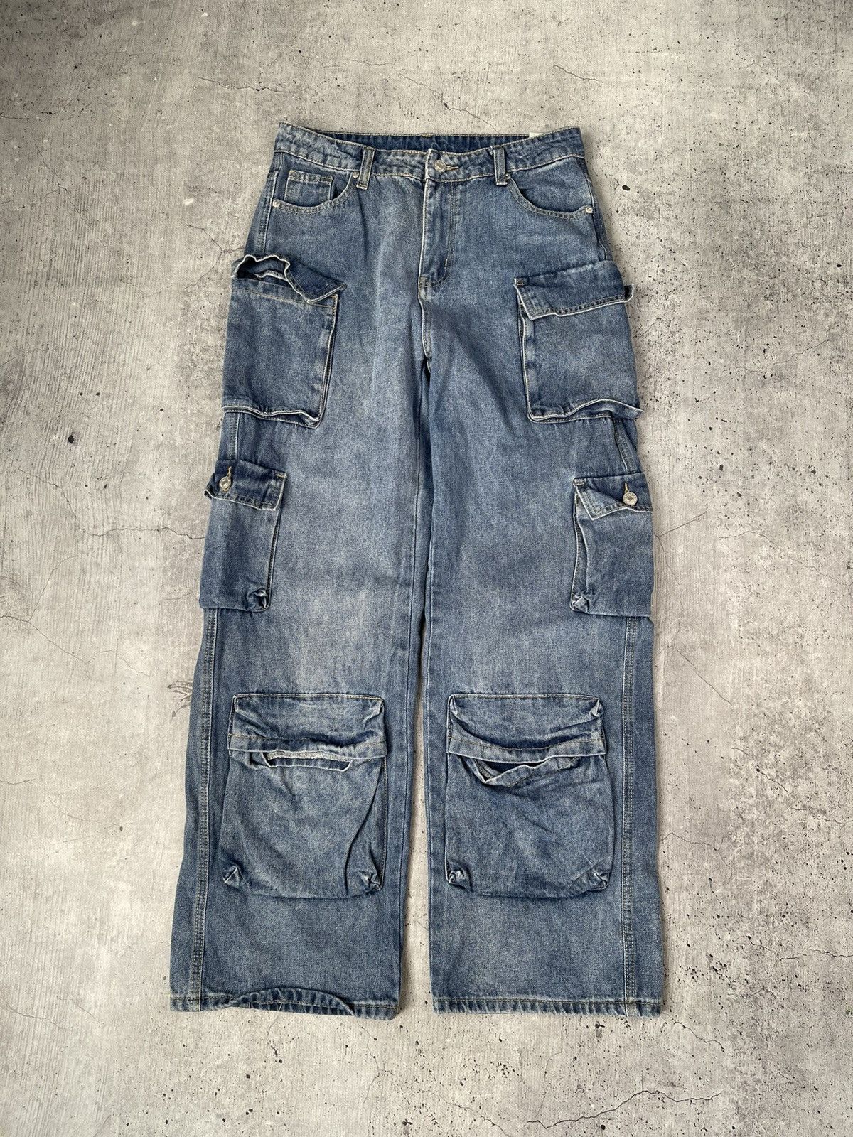 Japanese Brand Baggy Multi-pocket Cargo Jeans Pants Size US 34 / EU 50 - 1 Thumbnail