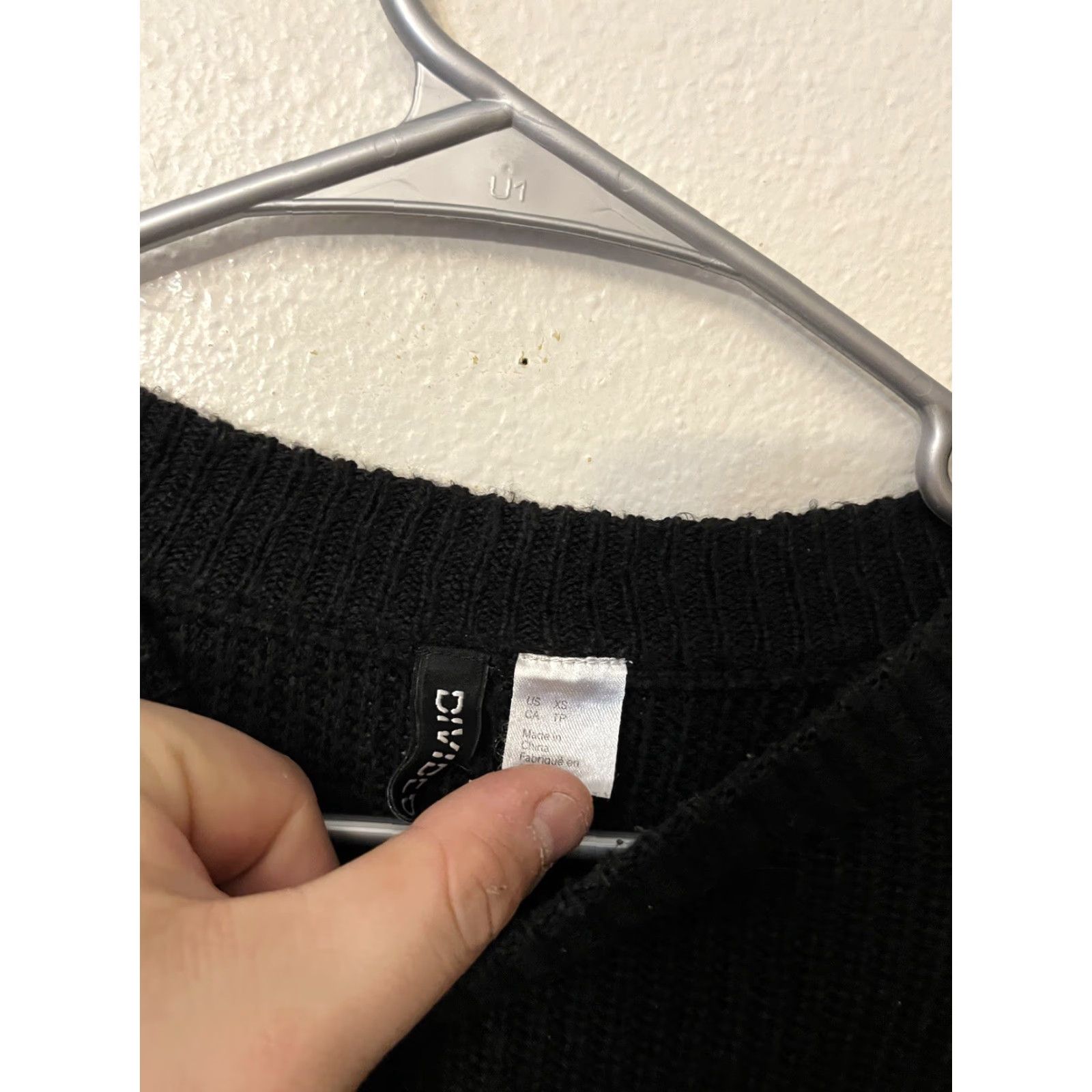 H&M H&M Divided Pullover Long Sleeve Black Womens XS Cropped Sweater Crew Neck Casual Shoppers Size XS / US 0-2 / IT 36-38 - 3 Thumbnail