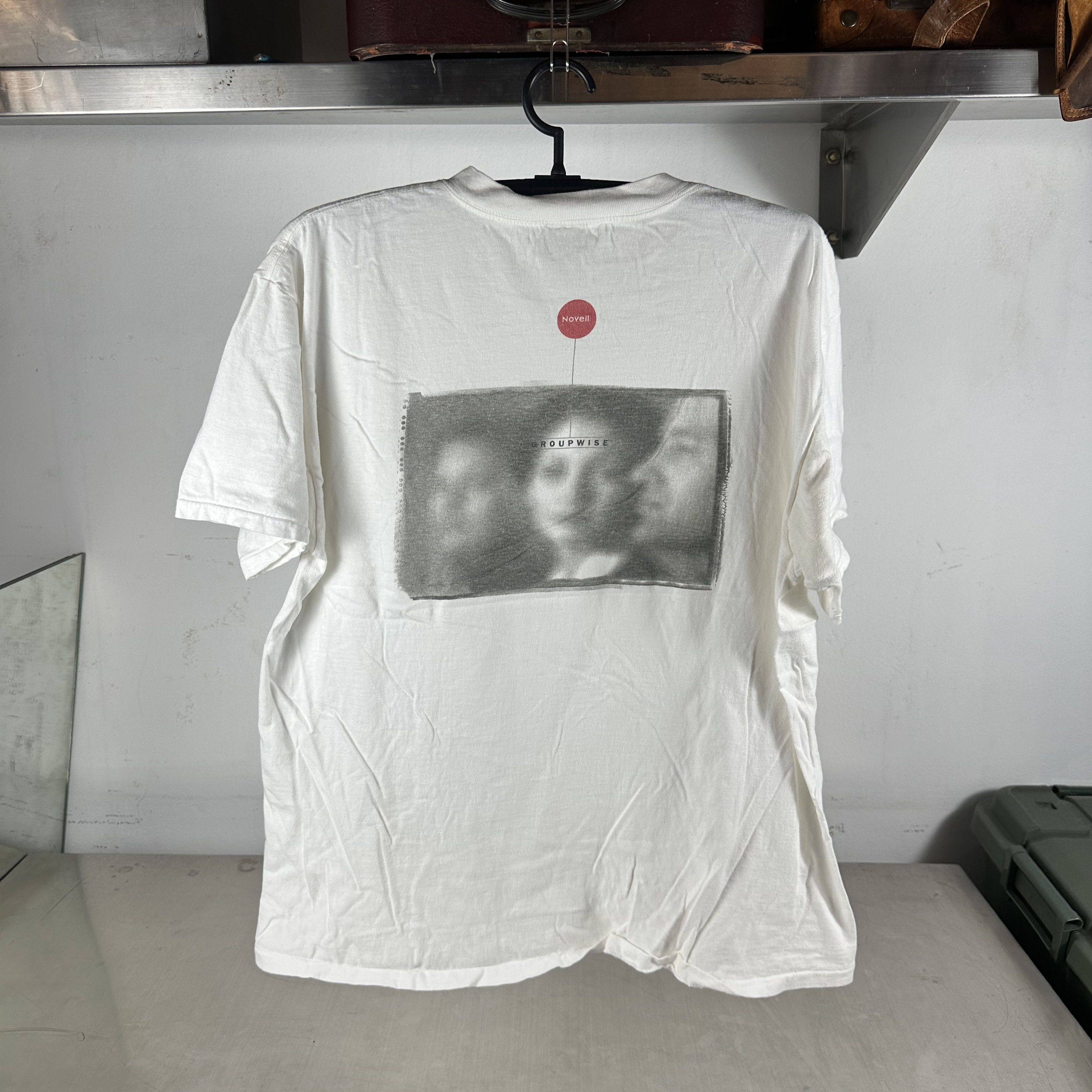 Vintage Vintage 90s Novell Connected Groupwise Single Stitch T-Shirt Size US XL / EU 56 / 4 - 1 Thumbnail