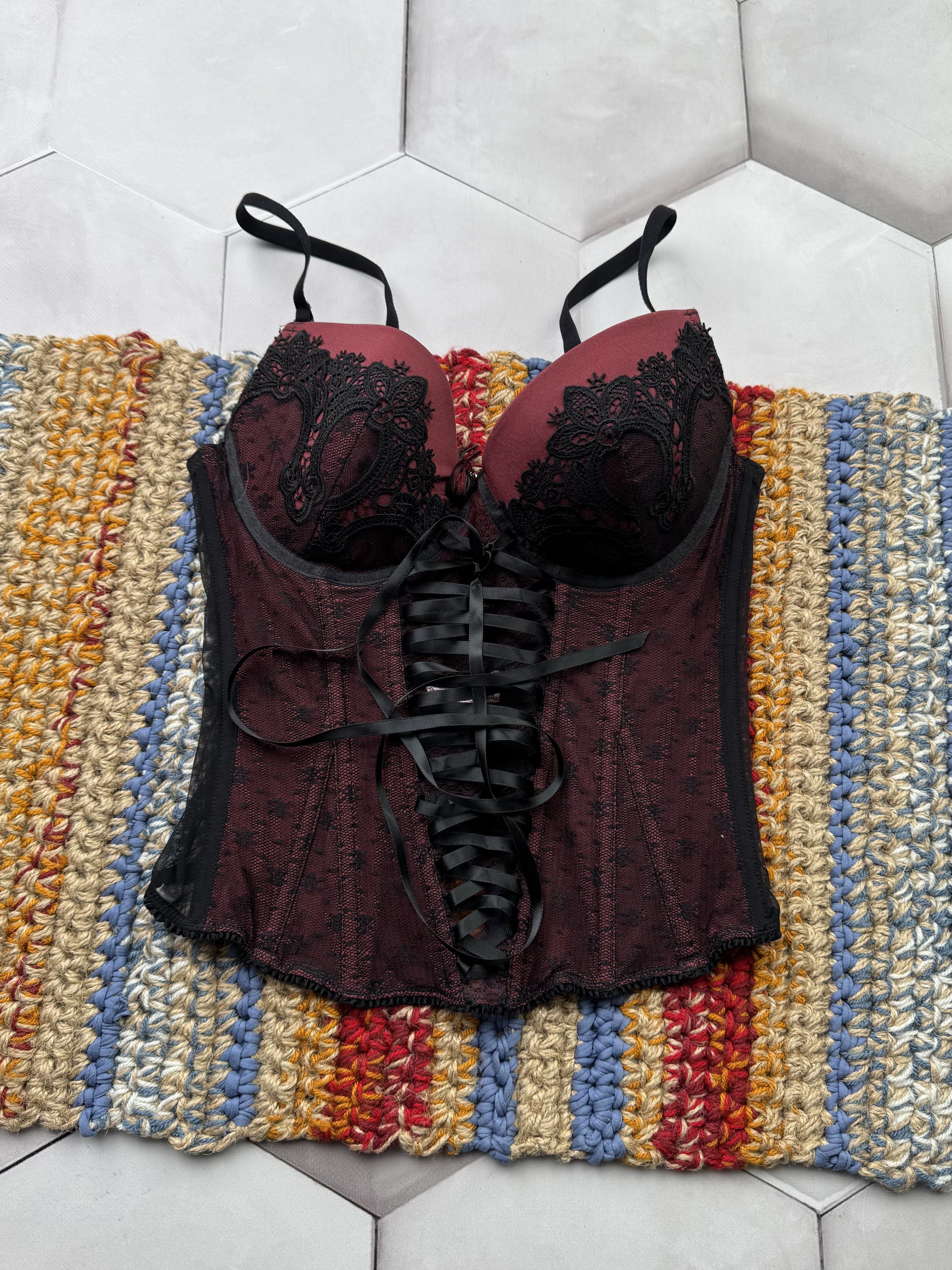 Vintage Vintage Lace Corset Size XS / US 0-2 / IT 36-38 - 1 Thumbnail