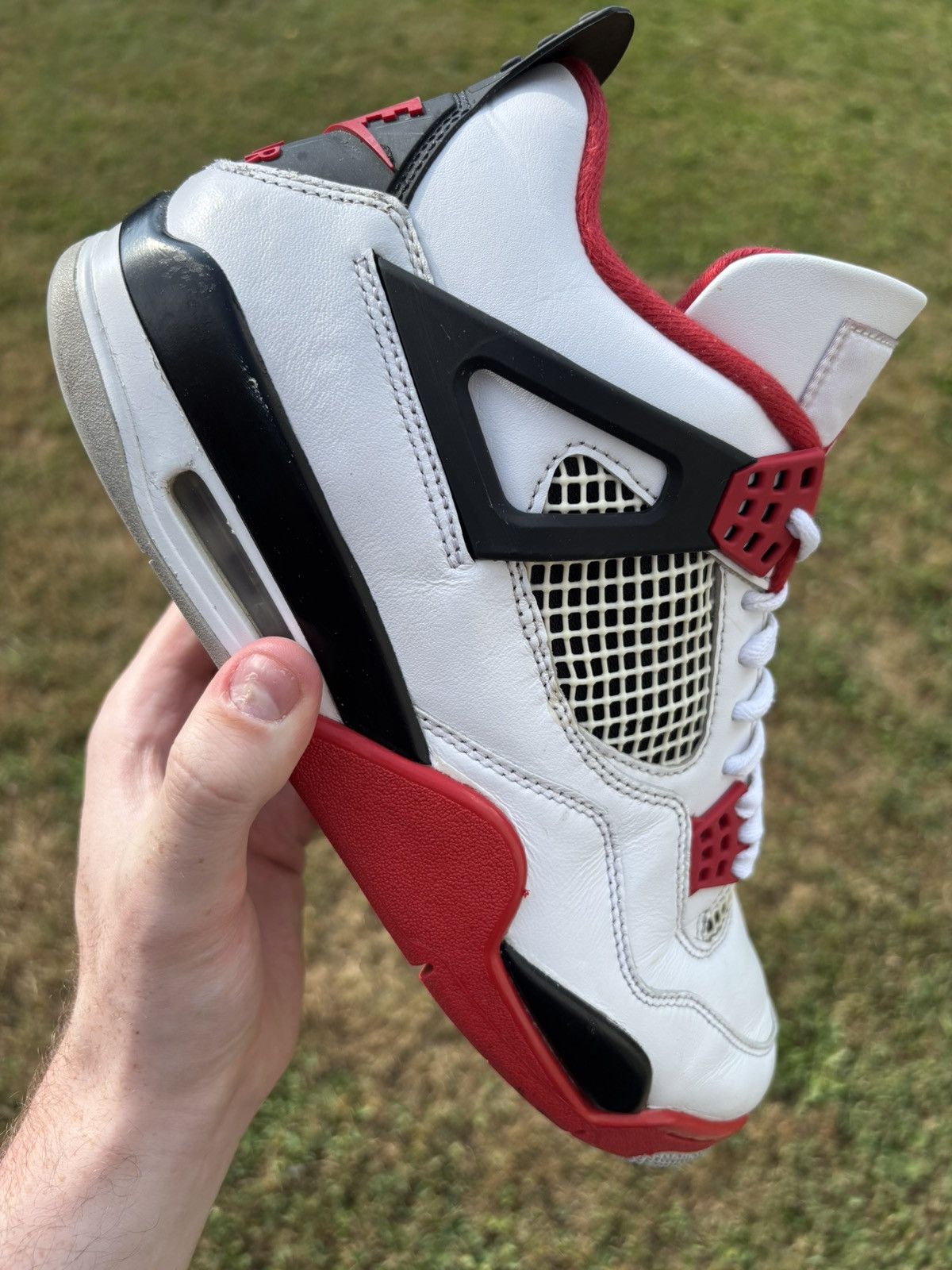 Jordan Brand Jordan 4 Retro OG Fire Red 2020 Size 10 Size US 10 / EU 43 - 1 Thumbnail