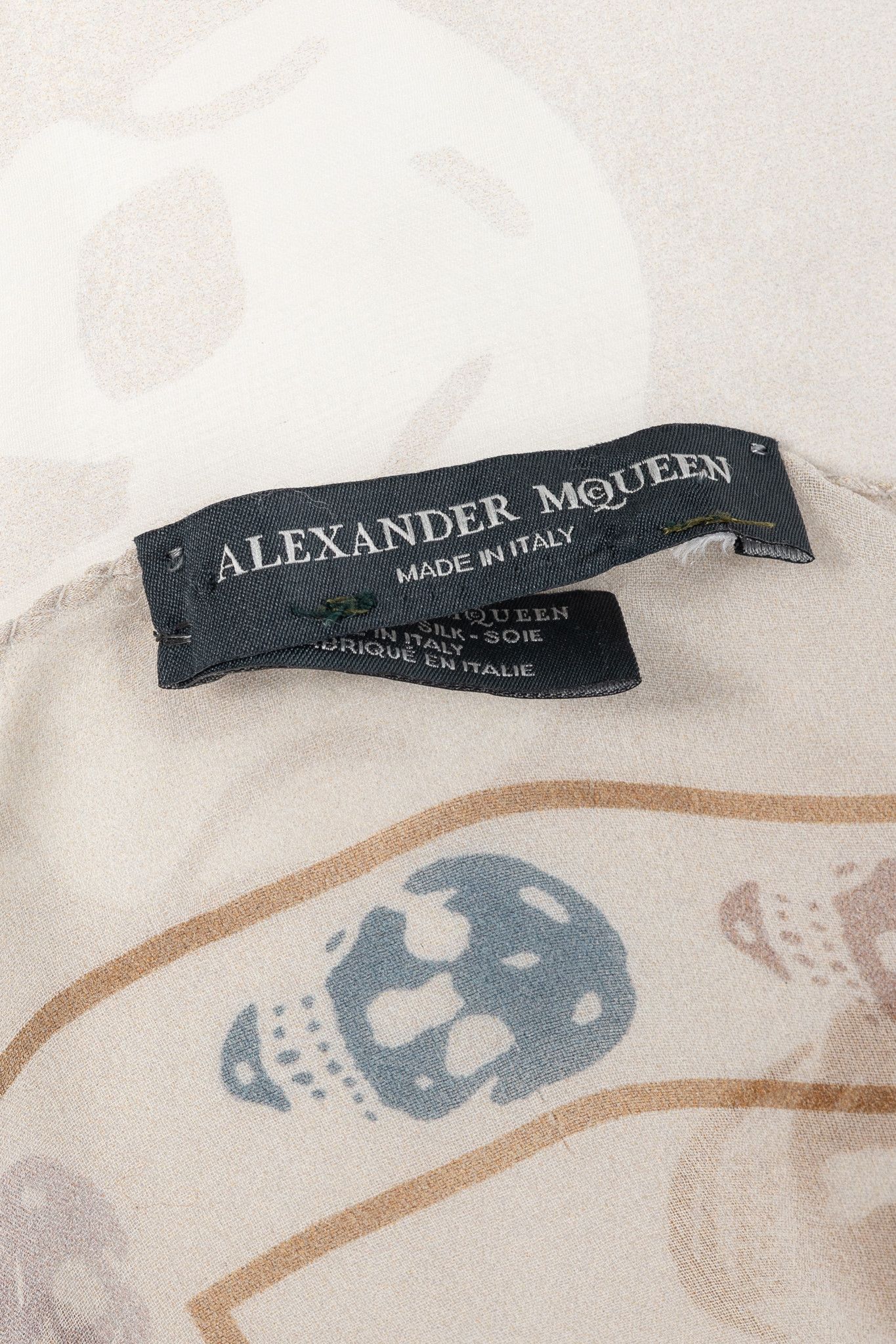 Alexander McQueen Alexander McQueen Off-White Multicolour-Skull Silk Scarf Size ONE SIZE - 4 Thumbnail