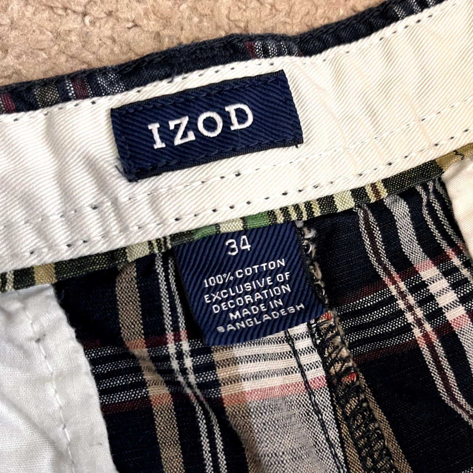 Izod Men's Flat Front Plaid Izod Shorts 34 Size US 34 / EU 50 - 5 Thumbnail