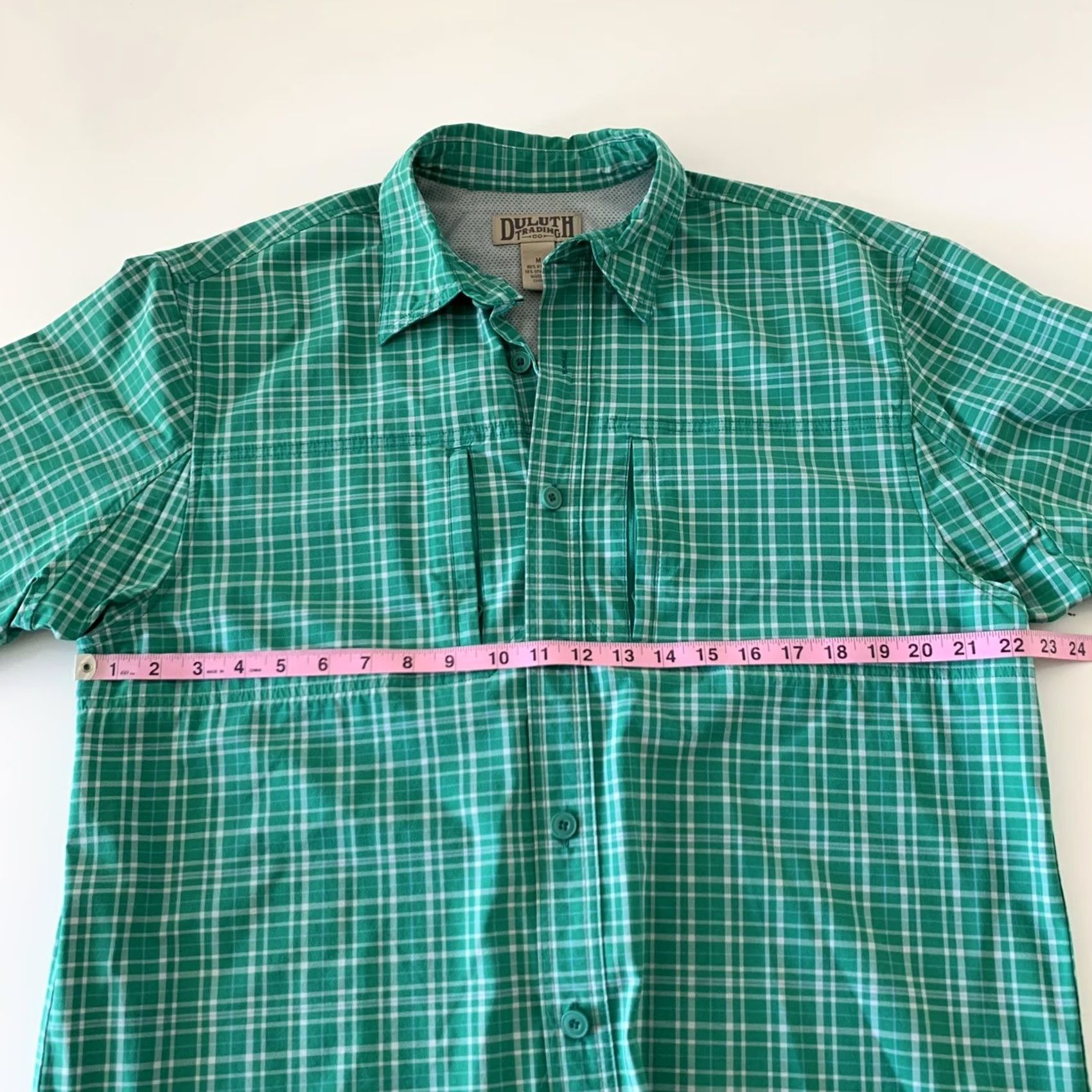 Vintage Duluth Button-Up Shirt Men’s M Short Sleeve Plaid Green Poly Size US M / EU 48-50 / 2 - 4 Thumbnail