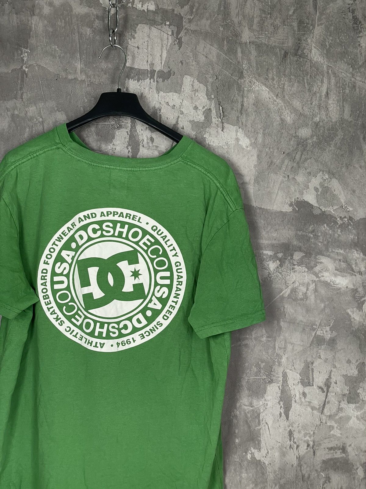 DC × Vintage DC Shoes Skateboarding Y2K Retro StyleT Shirt Size US L / EU 52-54 / 3 - 4 Thumbnail