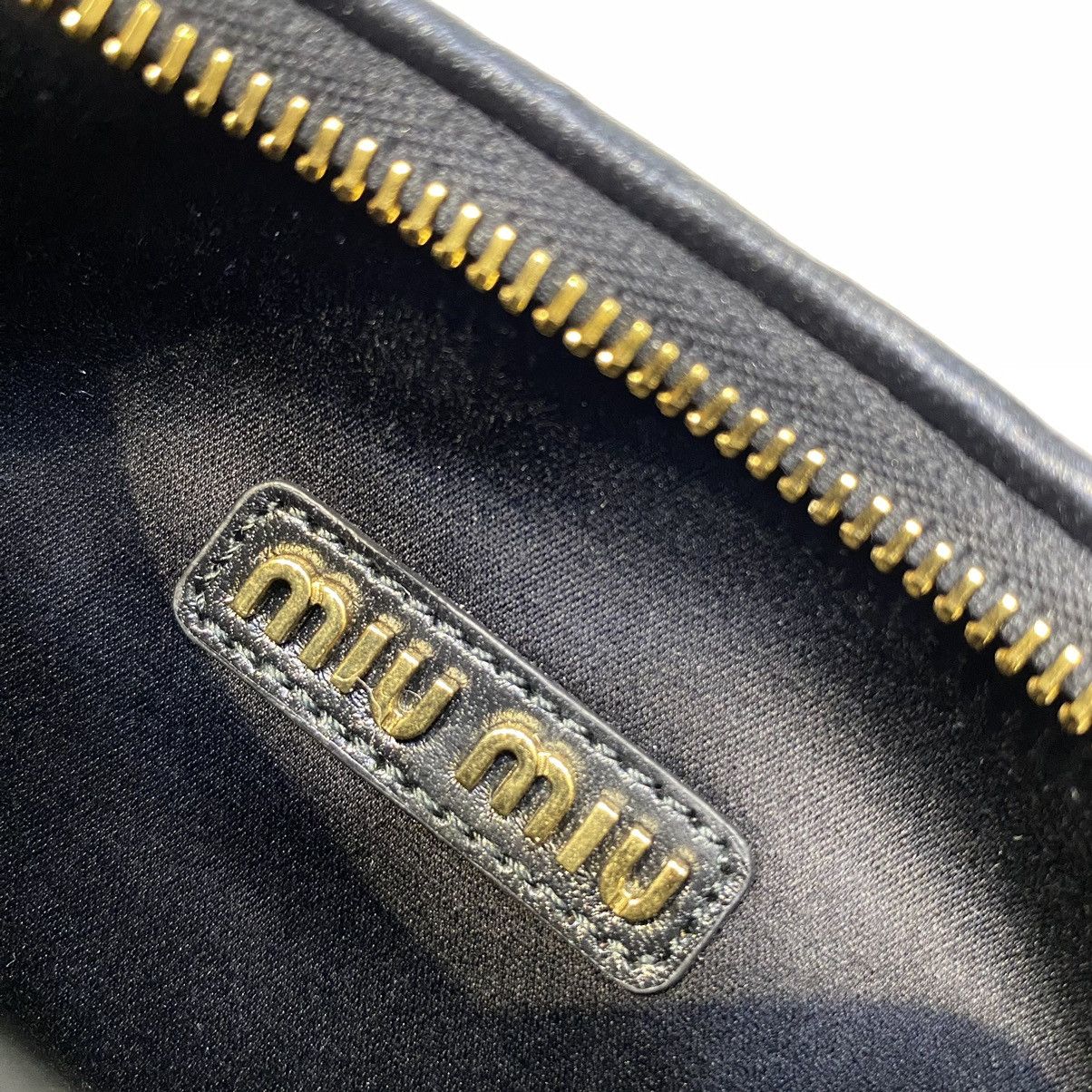 Miu Miu MIU MIU Wander Matelassé Nappa Leather Small Hobo Bag BLACK Size ONE SIZE - 7 Thumbnail