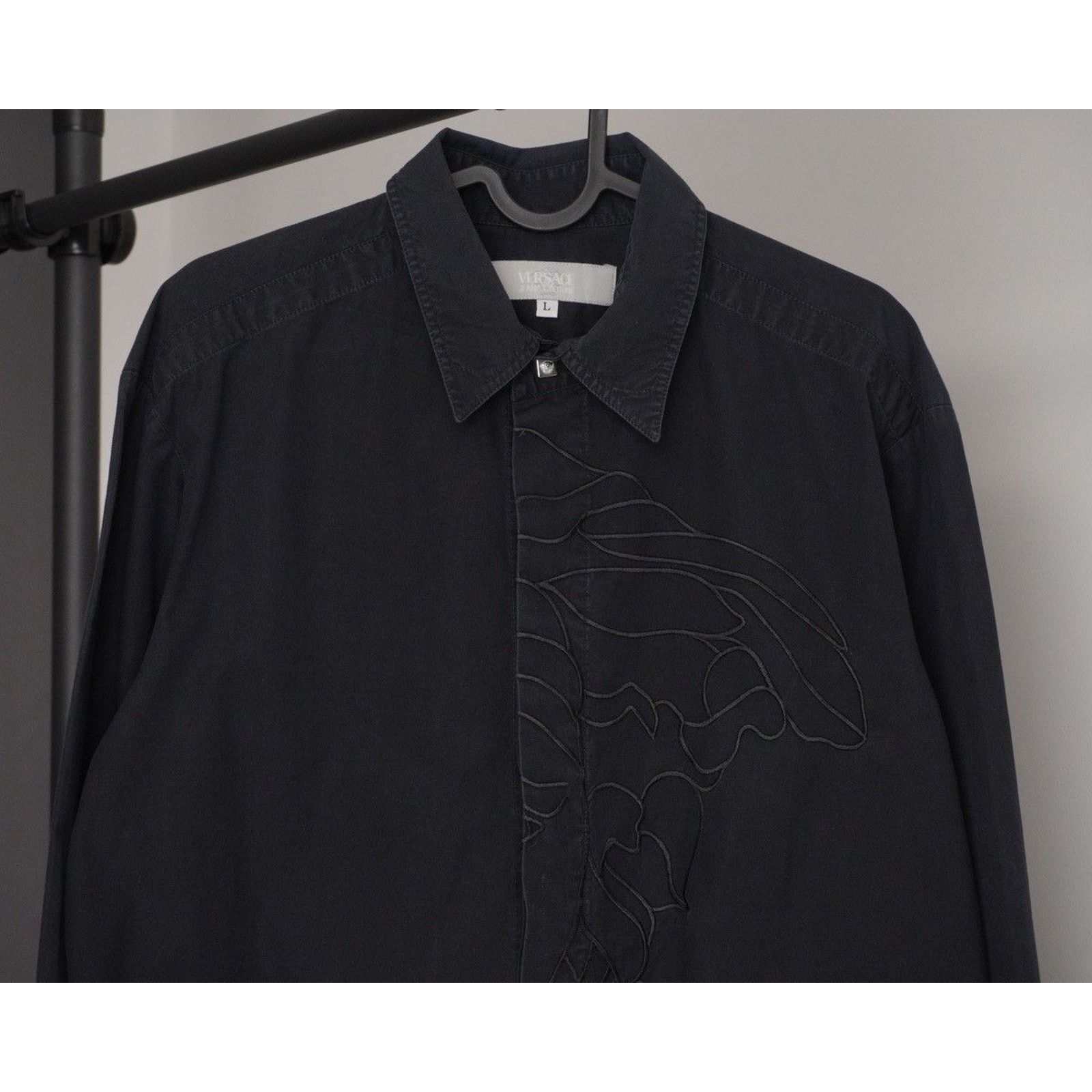Versace Vintage versace classic medusa black shirt Size US L / EU 52-54 / 3 - 5 Thumbnail