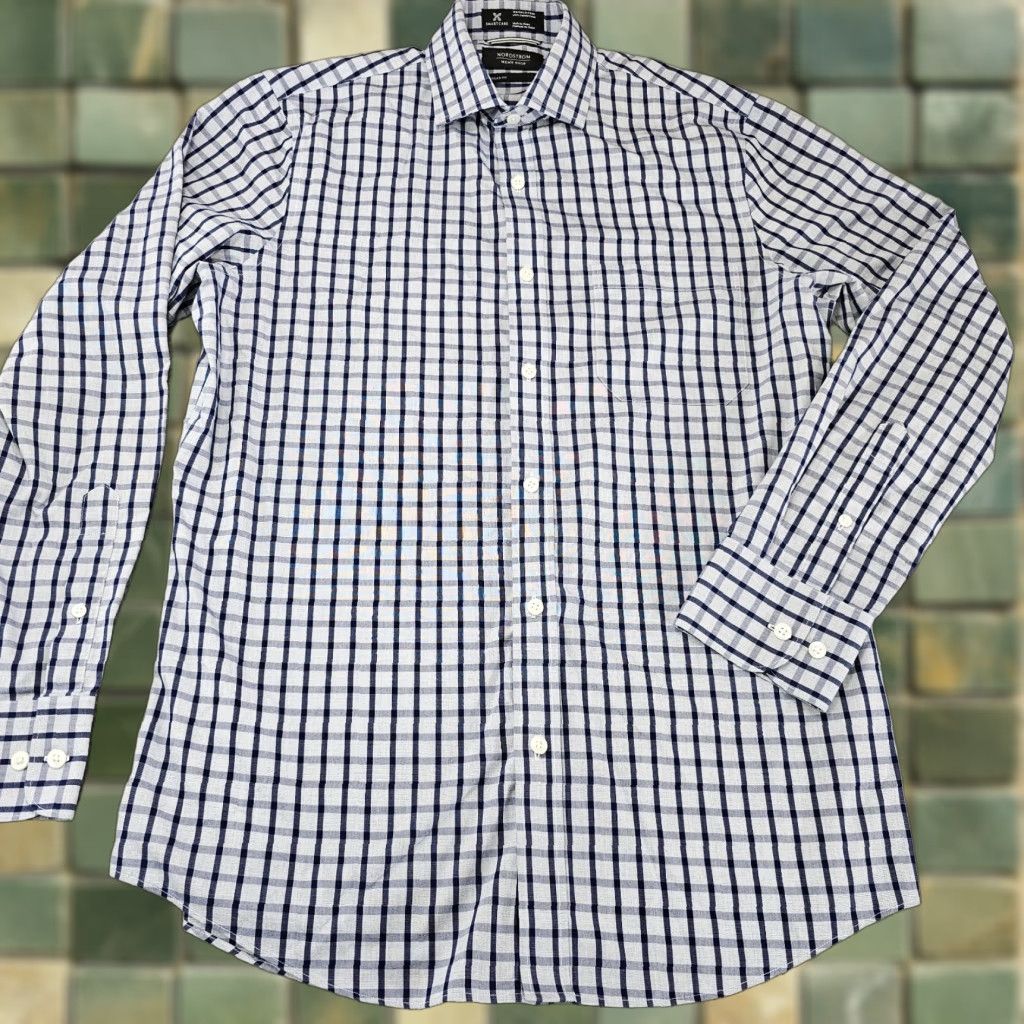 Nordstrom Nordstrom Shirt Mens M Navy Check Regular Fit Cotton Travel Button Up Shirt Size US M / EU 48-50 / 2 - 1 Thumbnail