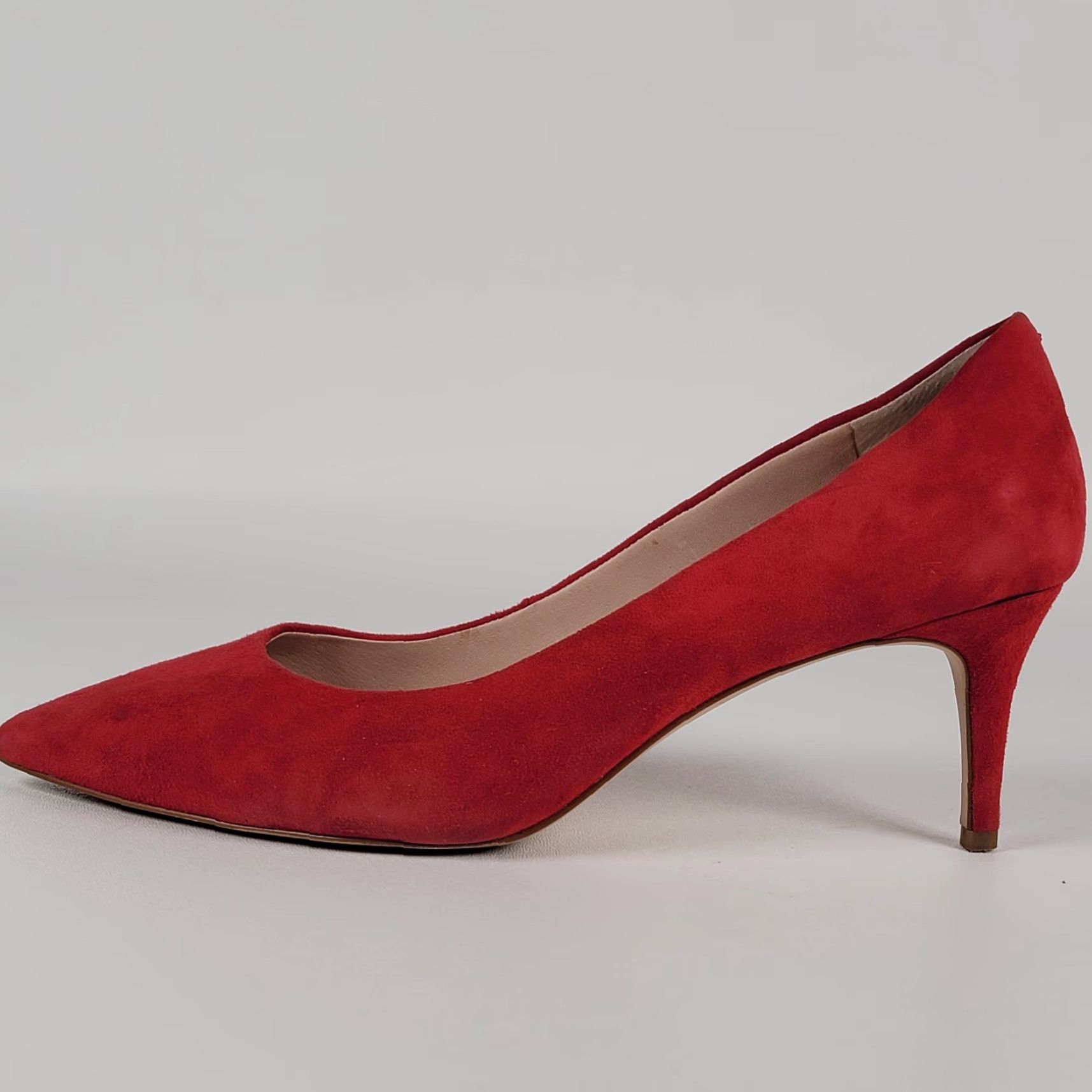 Vintage Louise et Cie Jordyna Pointed Toe Pump Womens 42 Pomegranate Suede Size 10 M Red Leather Lining Synthetic Sole Heel 2-1/2" Size US 10 / IT 40 - 5 Thumbnail