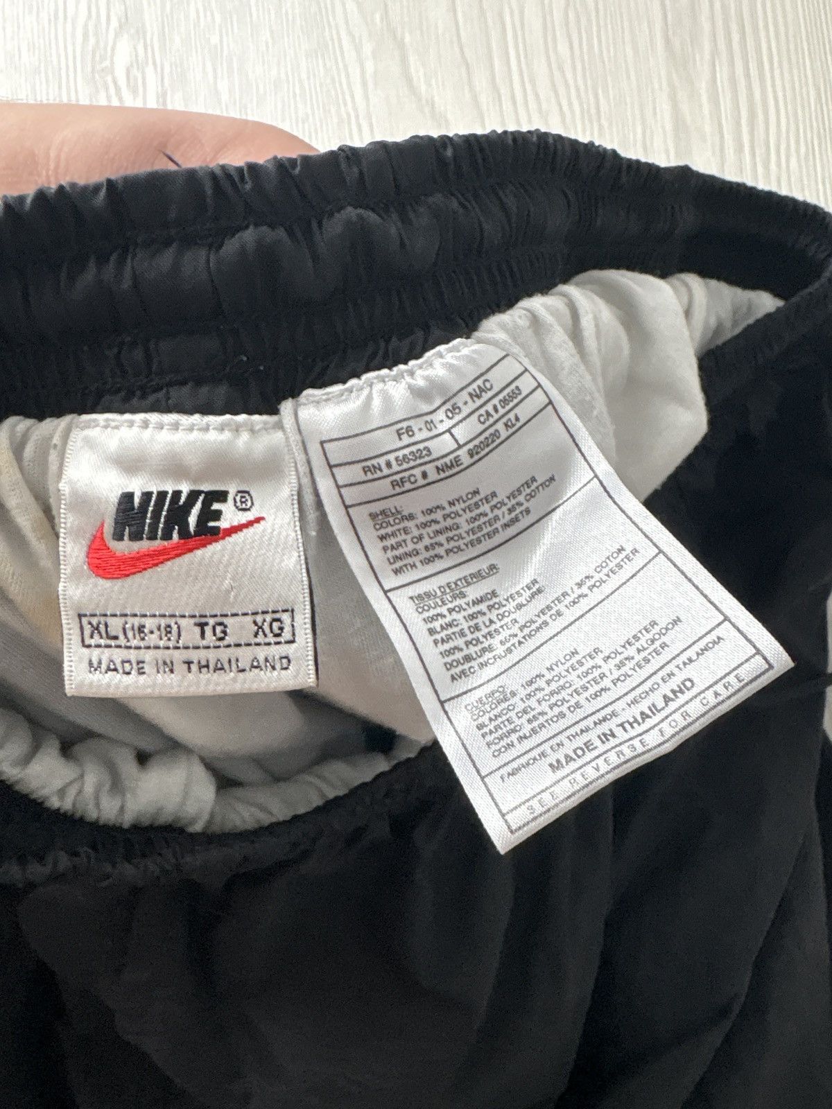 Nike Nike Sportswear Nylon Track Pants - Black (2000s Era) Size US 36 / EU 52 - 3 Thumbnail