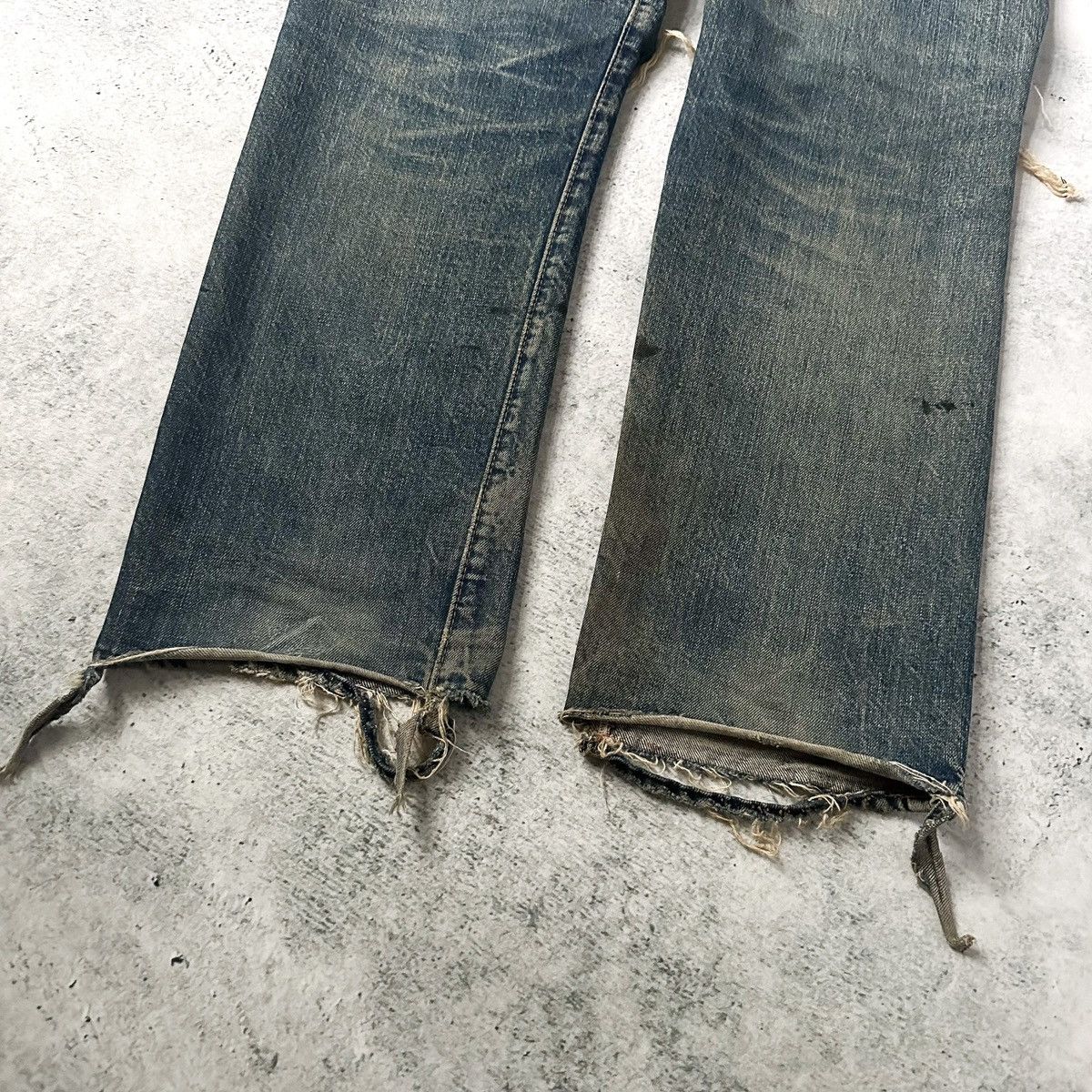 Levi's 70’s Vintage Levis THRASHED Dirt Wash Denim Size US 33 - 10 Thumbnail