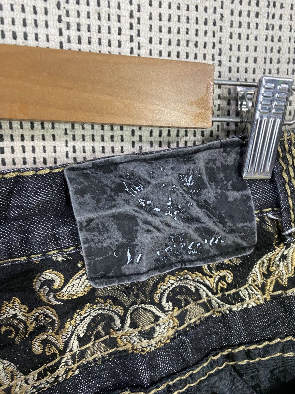Japanese Brand Japanase brand denim emboidery cross logo very rare Size US 32 / EU 48 - 13 Thumbnail
