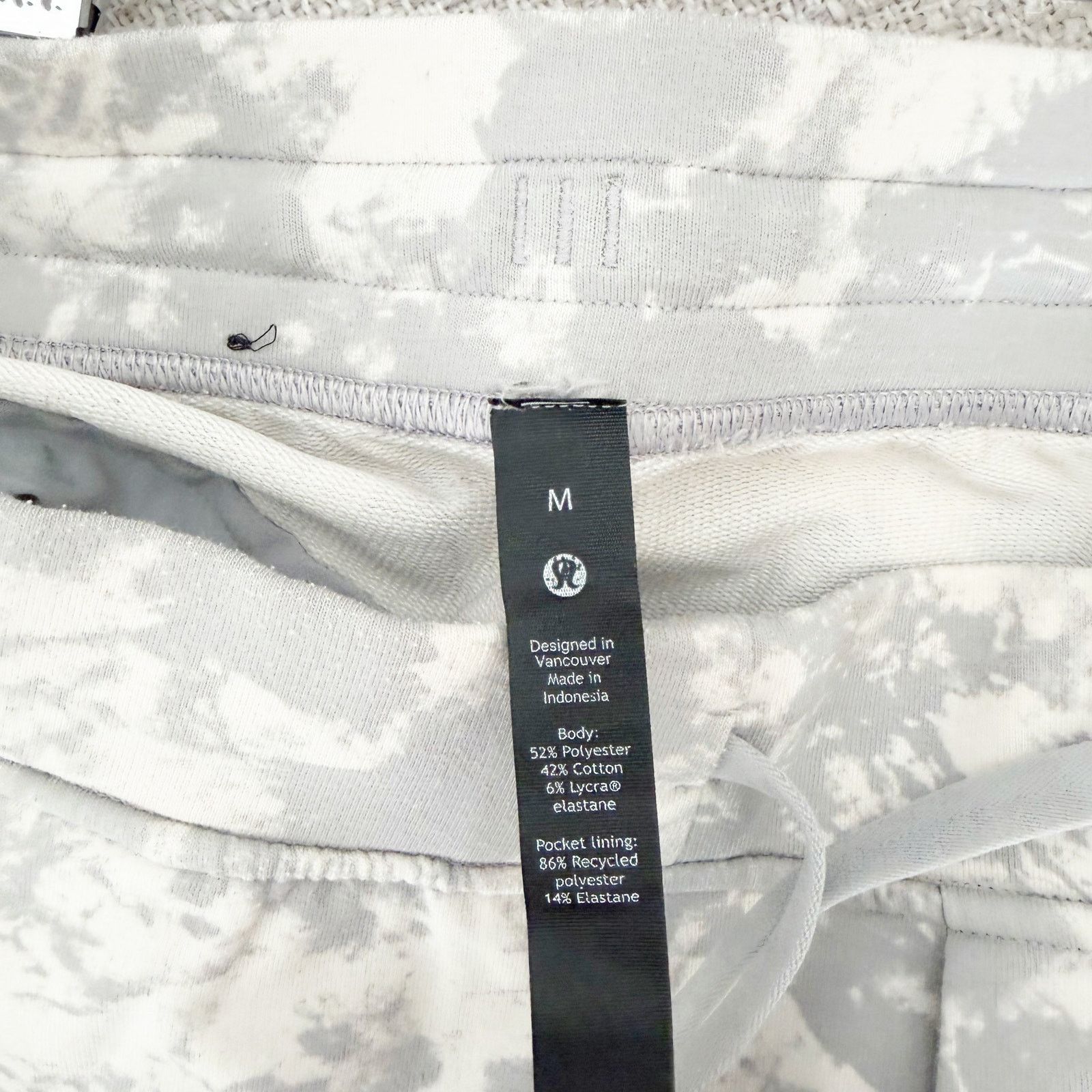 Lululemon Lululemon City Sweat Joggers Spectral White Opal Silver Sz M Size US 29 - 2 Thumbnail