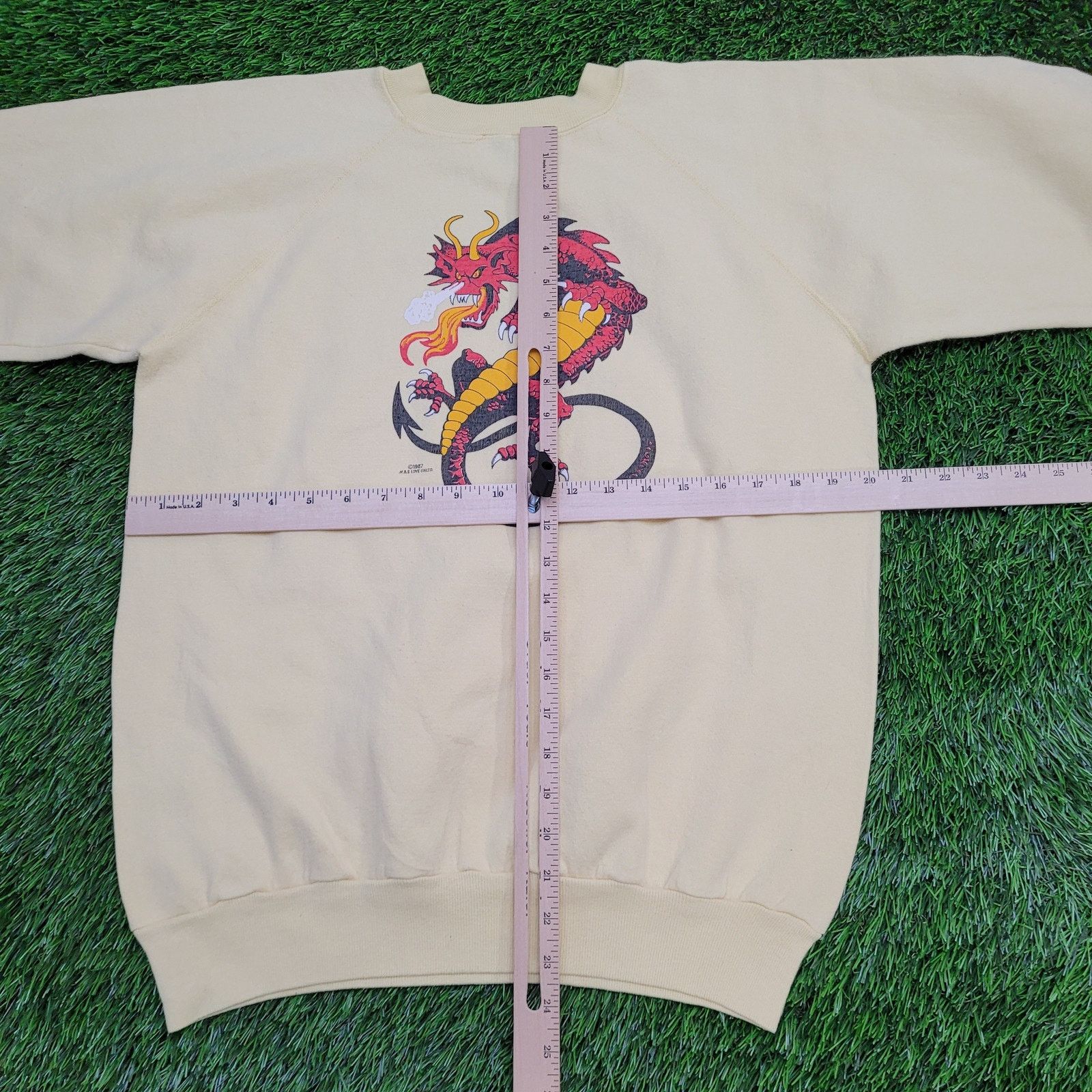 Vintage VTG 1987 Fire Breathing Dragon Sweatshirt Women M/L Crop USA Size L / US 10 / IT 46 - 4 Thumbnail