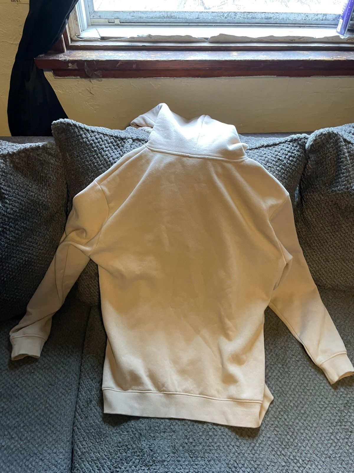 H&M H&M Embroidered Hoodie Size US M / EU 48-50 / 2 - 2 Thumbnail