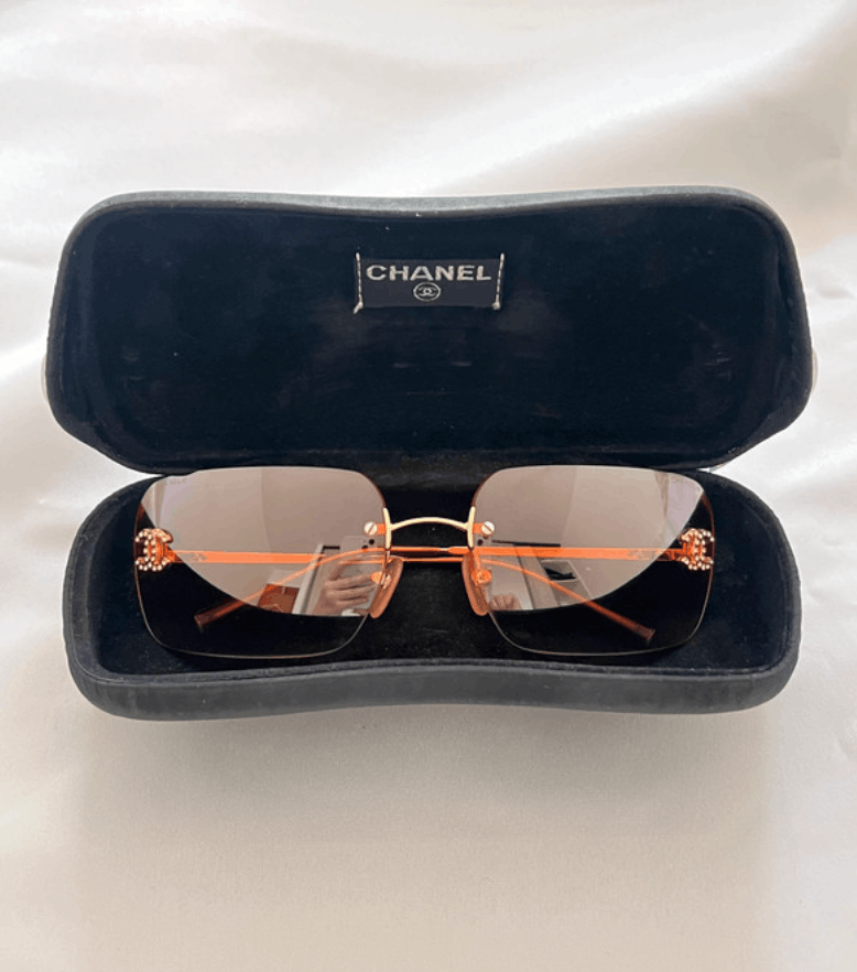 Chanel Chanel Sunglasses 4017-D Rhinestone Logo Rimless Vintage Size ONE SIZE - 2 Thumbnail