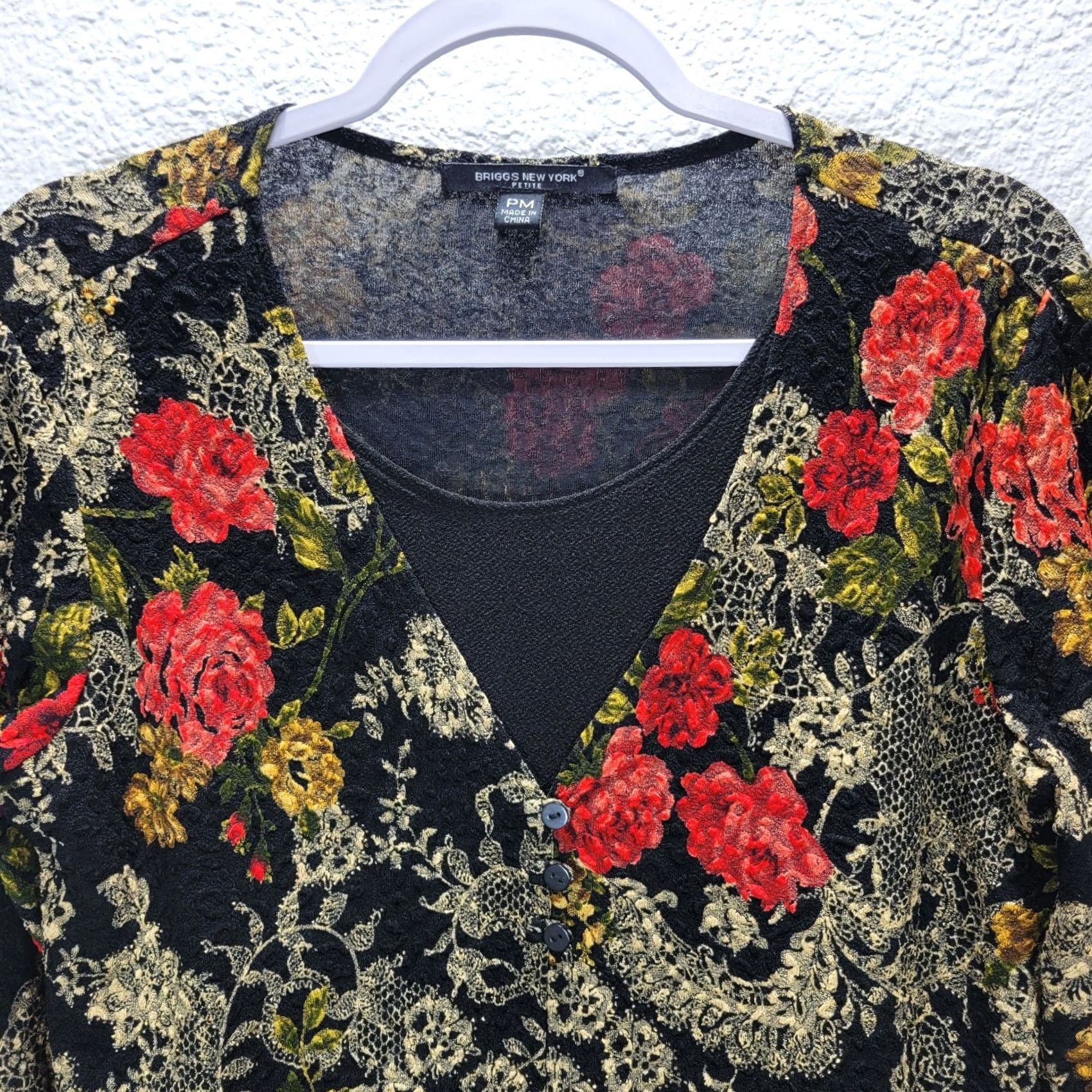 Vintage VINTAGE Briggs New York Black Red Beige Floral Textured Layered Top Blouse Shirt PM NWT Size M / US 6-8 / IT 42-44 - 4 Thumbnail